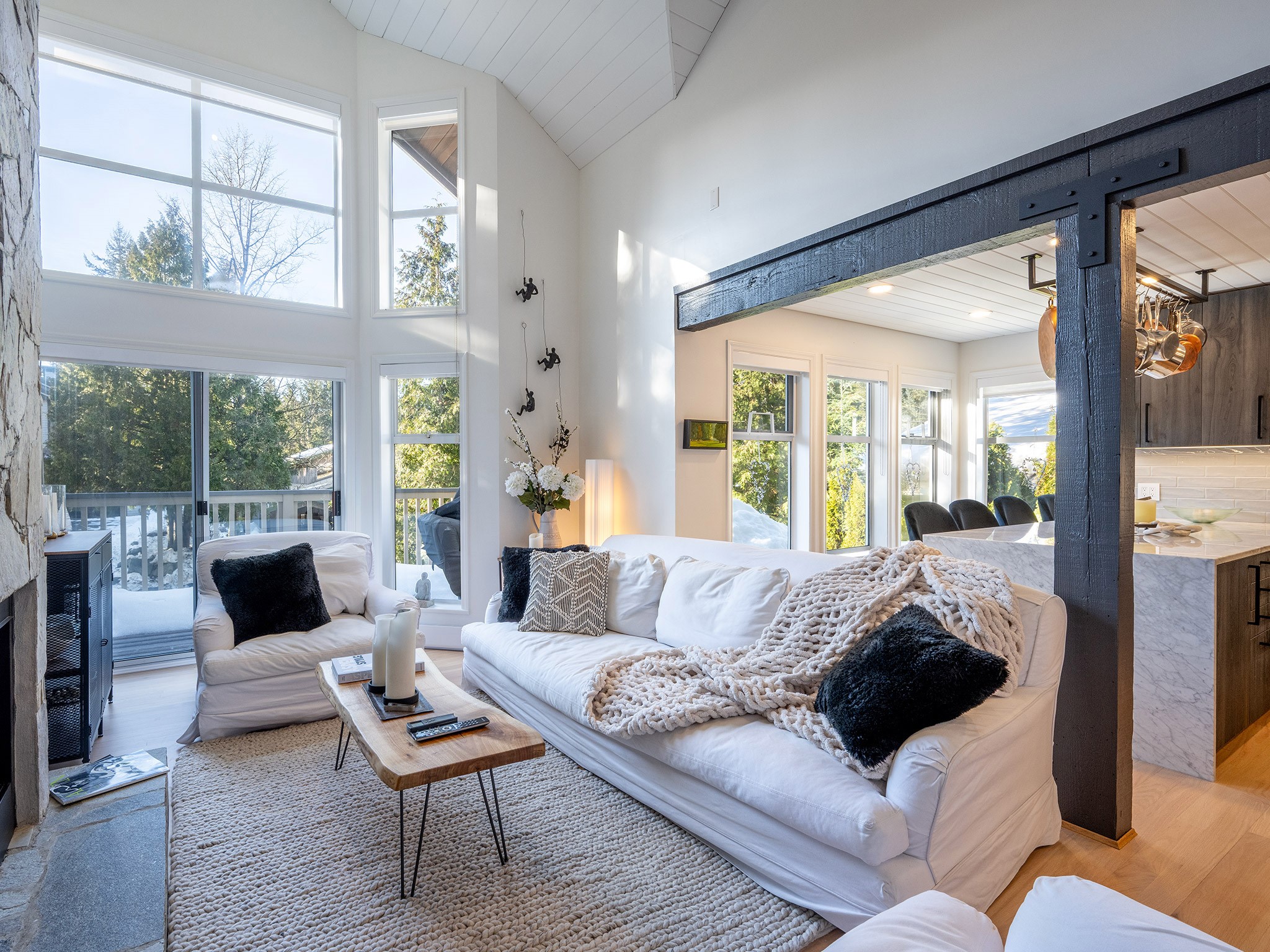 2219 Aspen Drive image 2