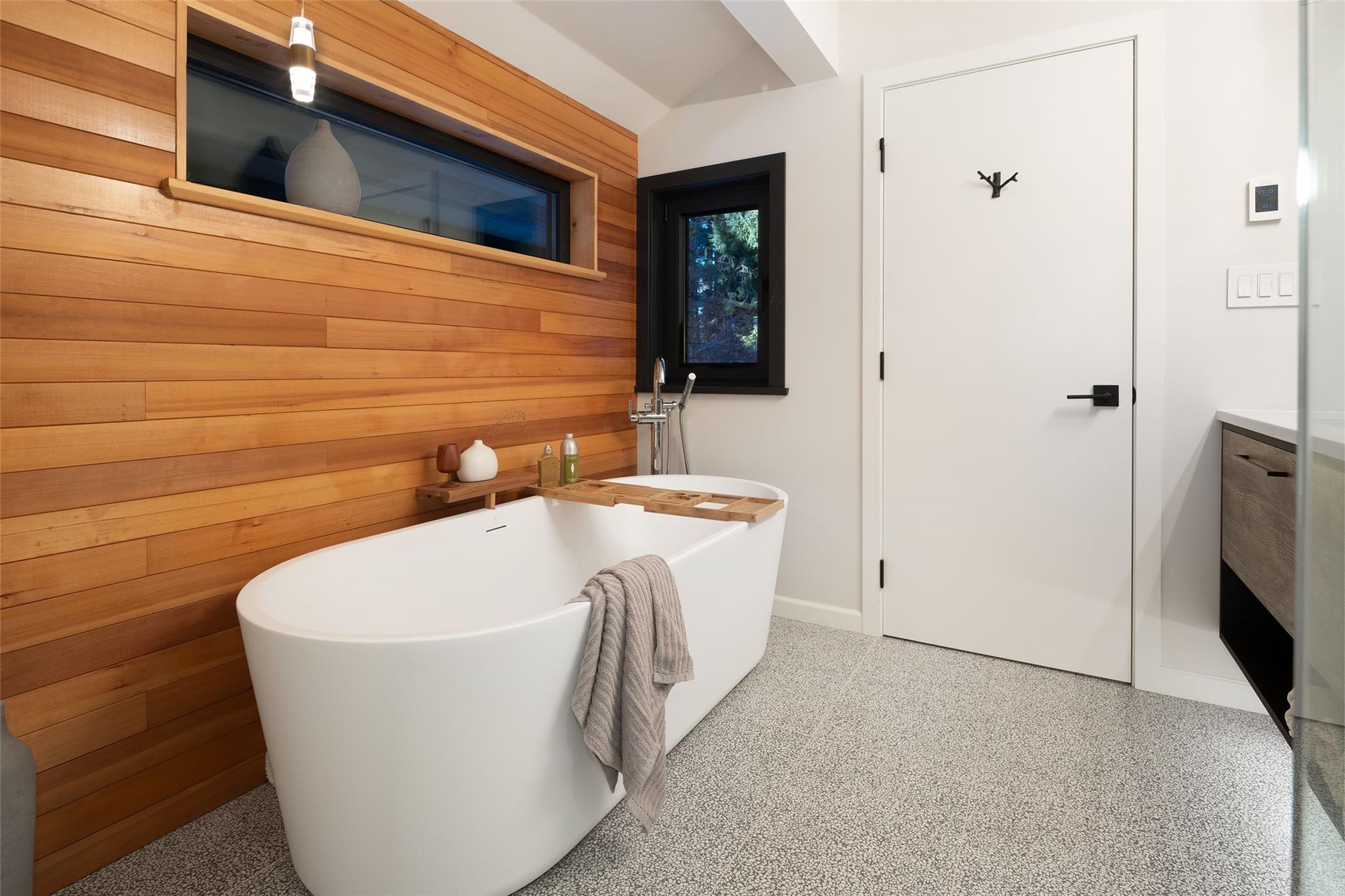 6818 Beaver Lane image 22