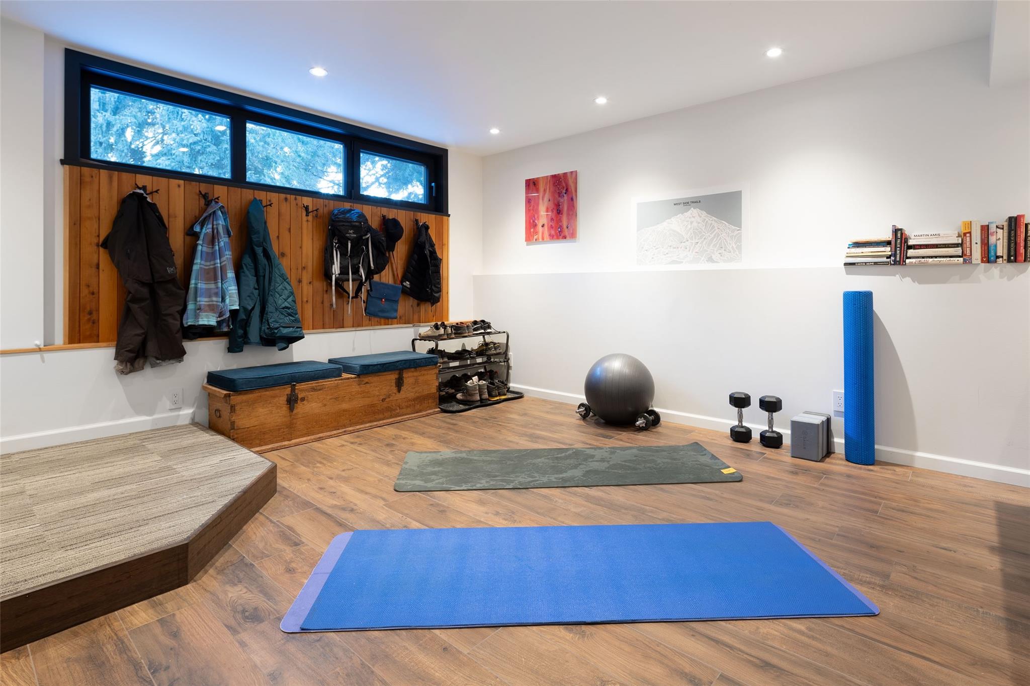 6818 Beaver Lane image 32