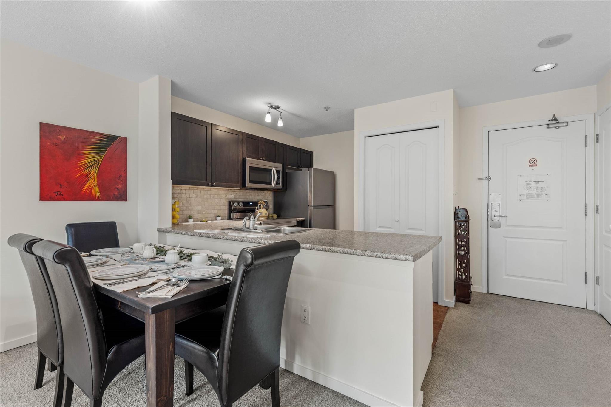 203-4314 Main Street image 5