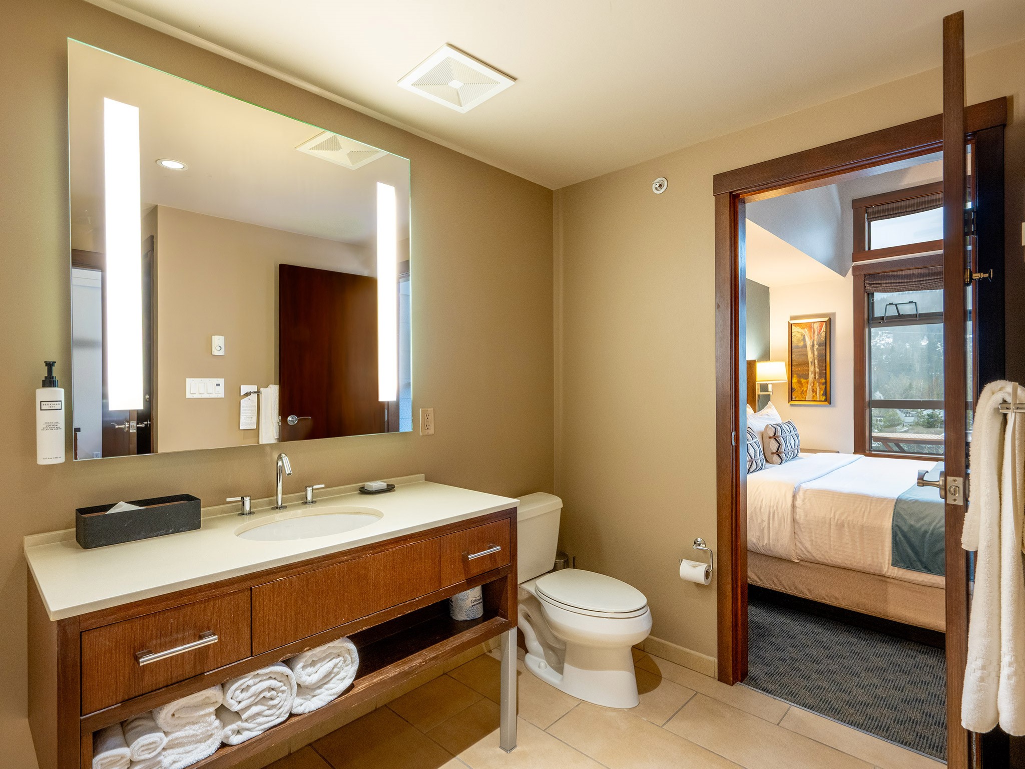 414A-2020 London Lane image 10