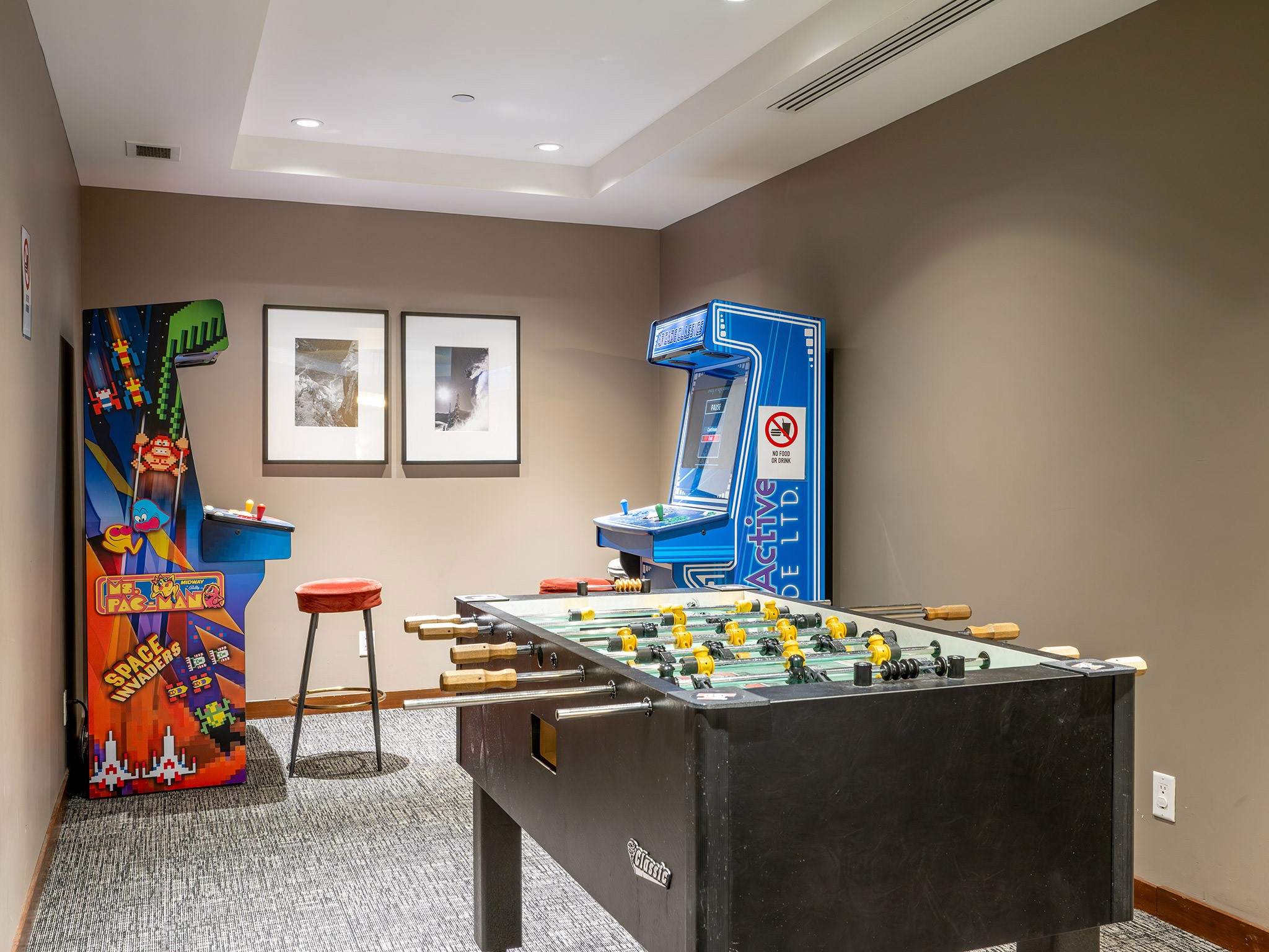 414A-2020 London Lane image 15