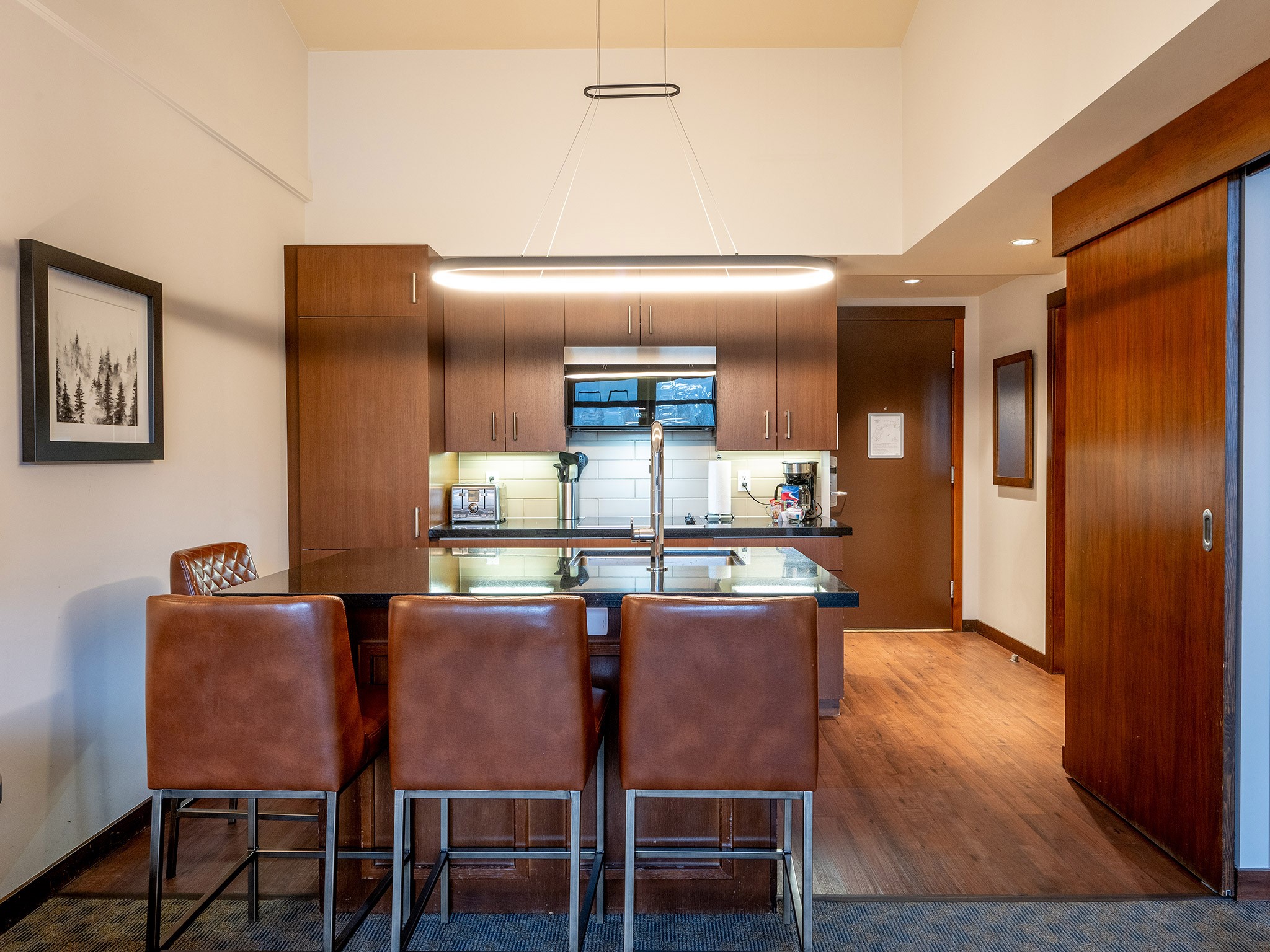 414A-2020 London Lane image 3