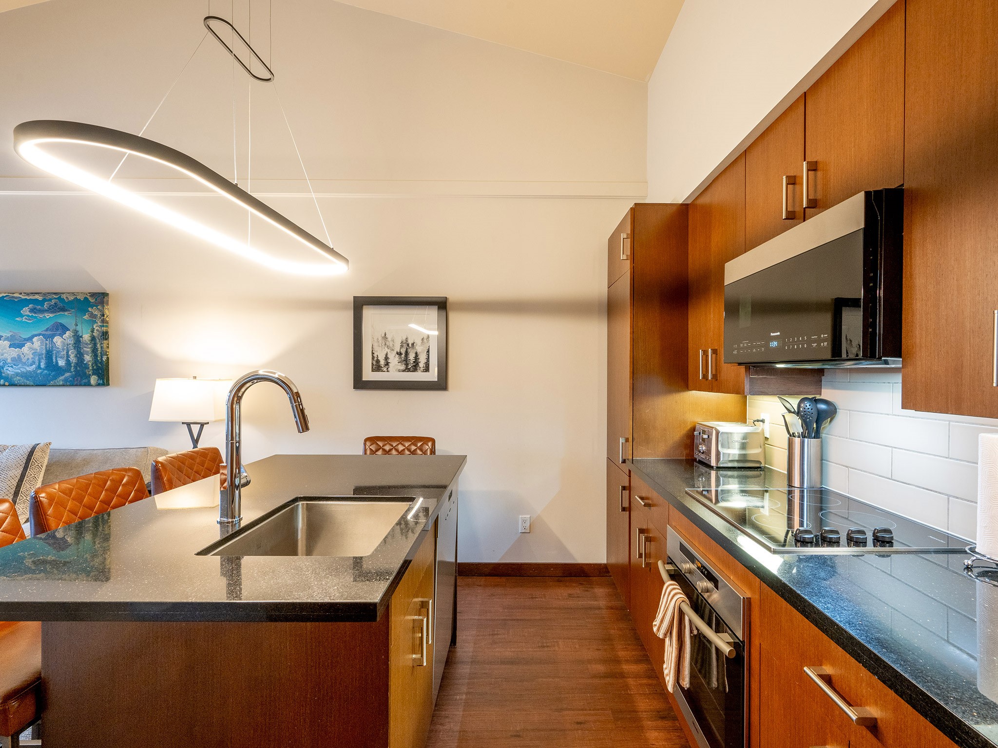 414A-2020 London Lane image 4