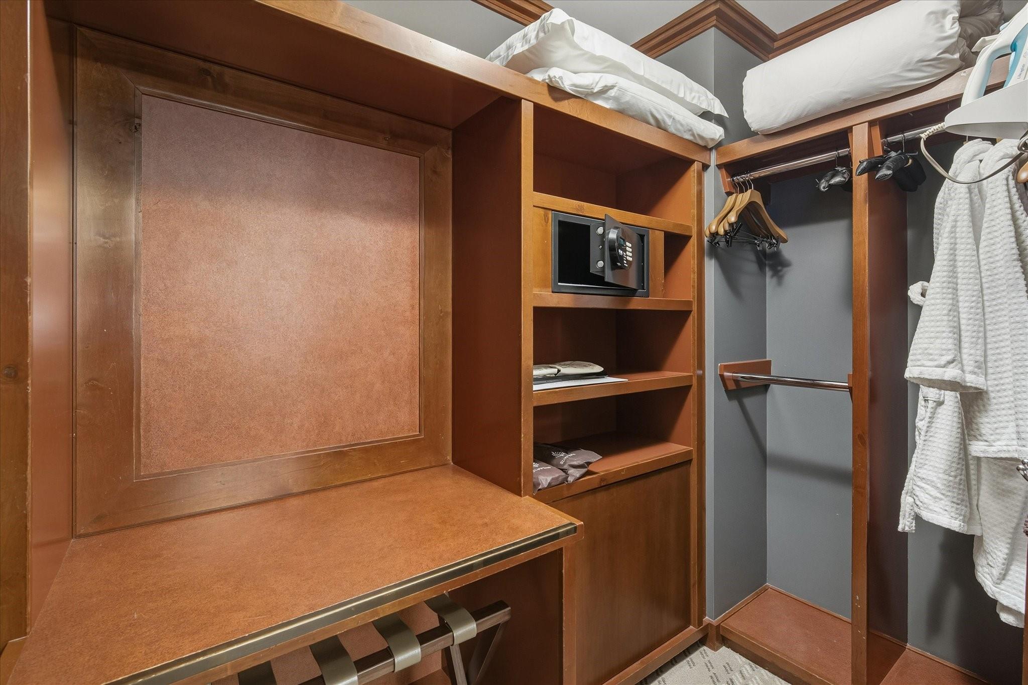 454-4591 Blackcomb Way image 12