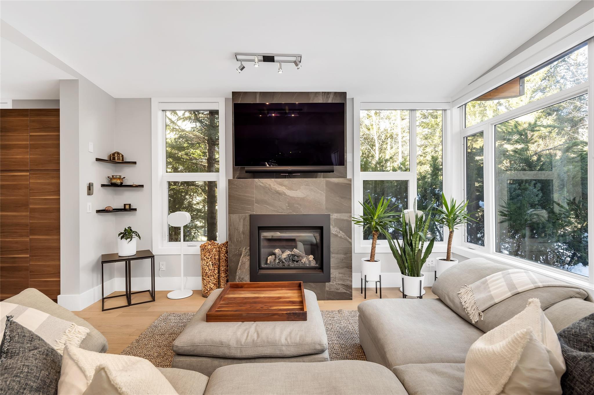 11-1240 Mount Fee Road image 2