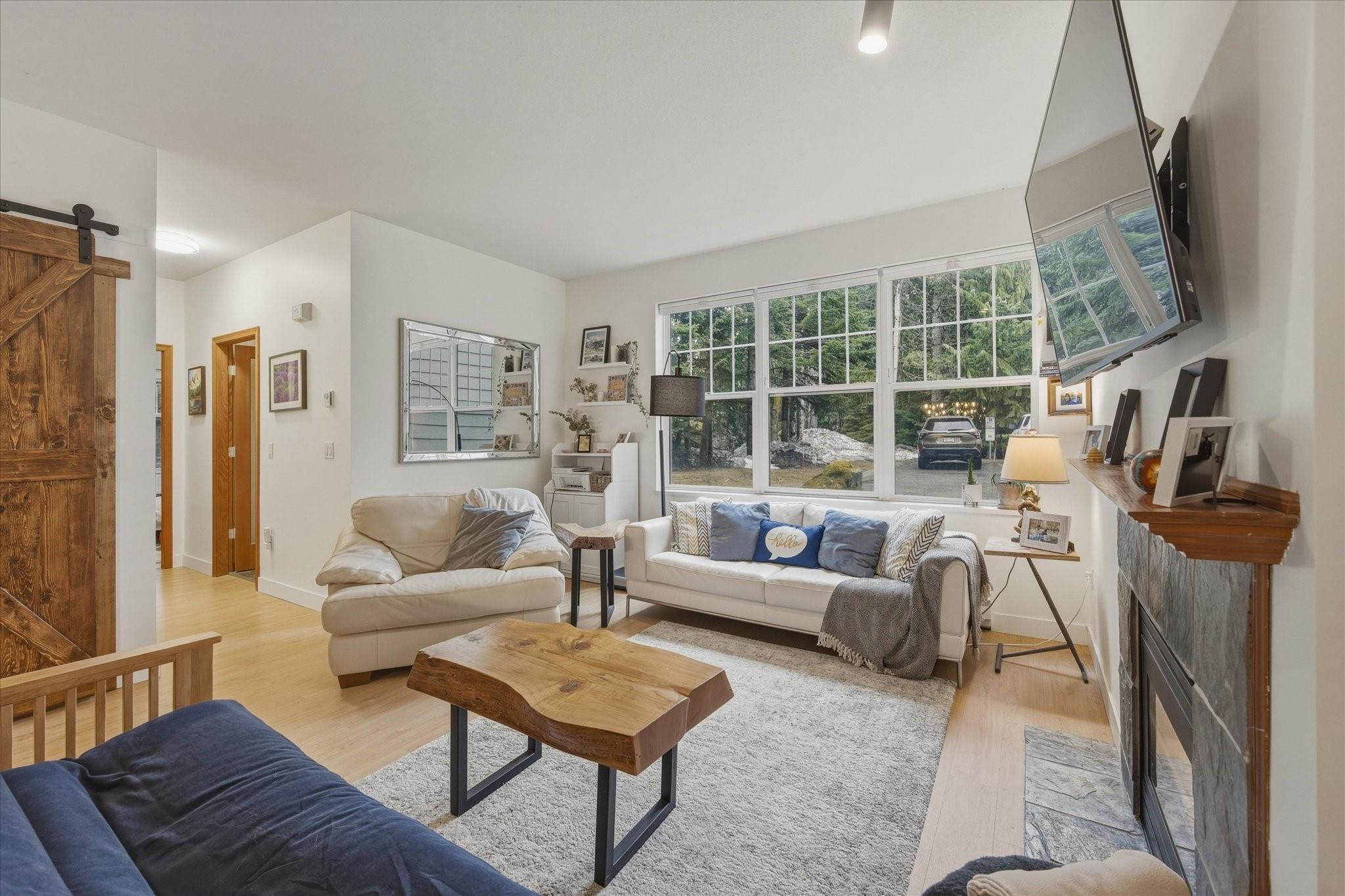 201-3300 Ptarmigan Place image 5