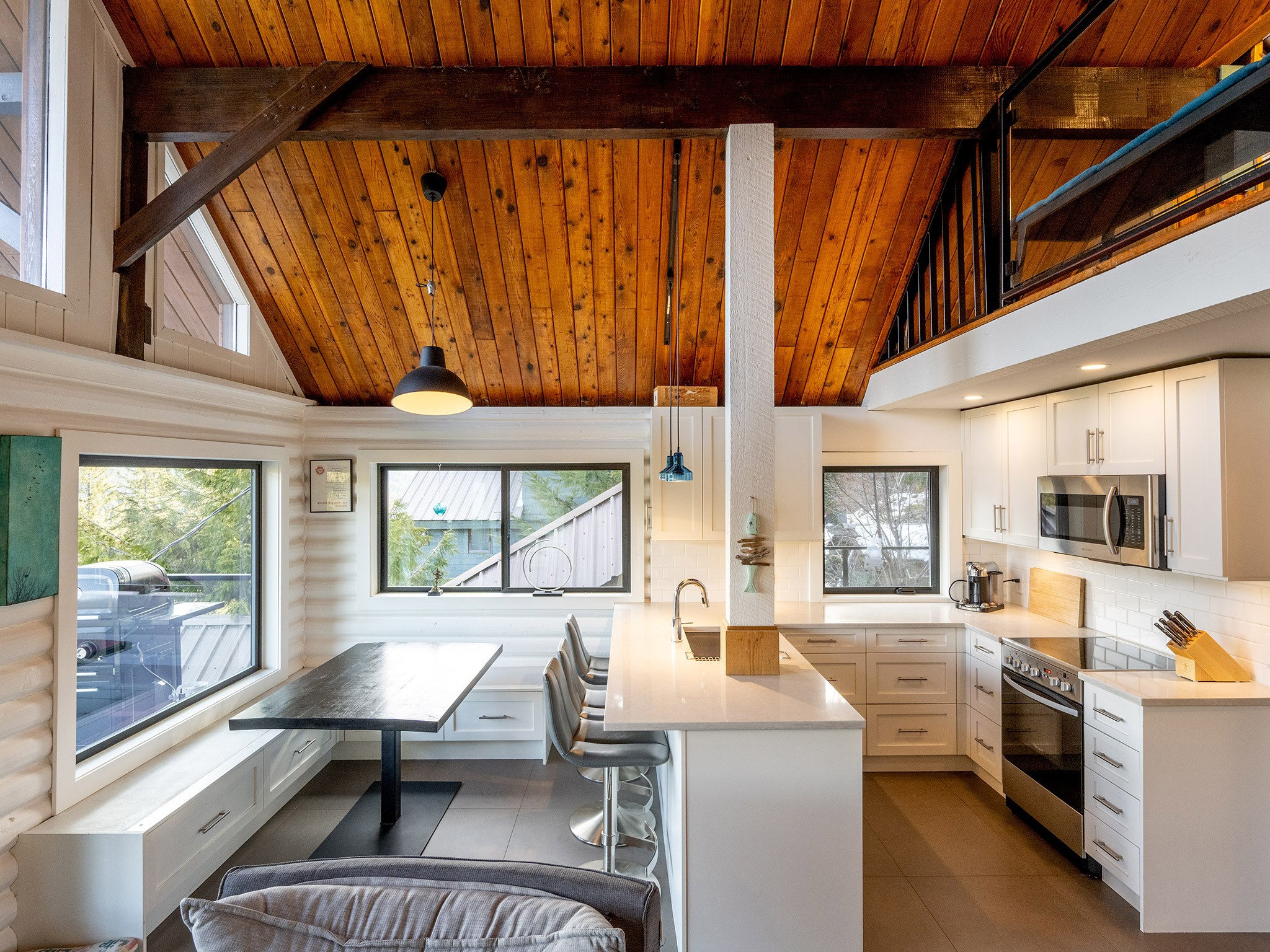 8706 Wedgeview Place image 3