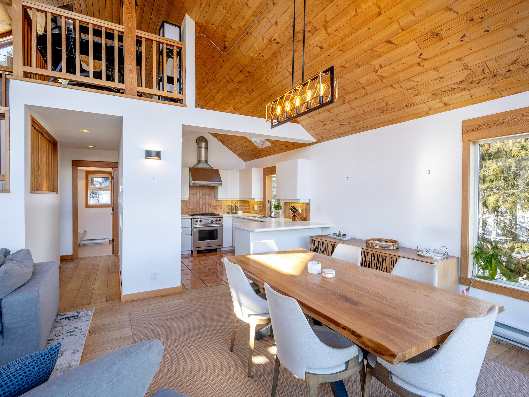 8373 Mountain View Drive image 5