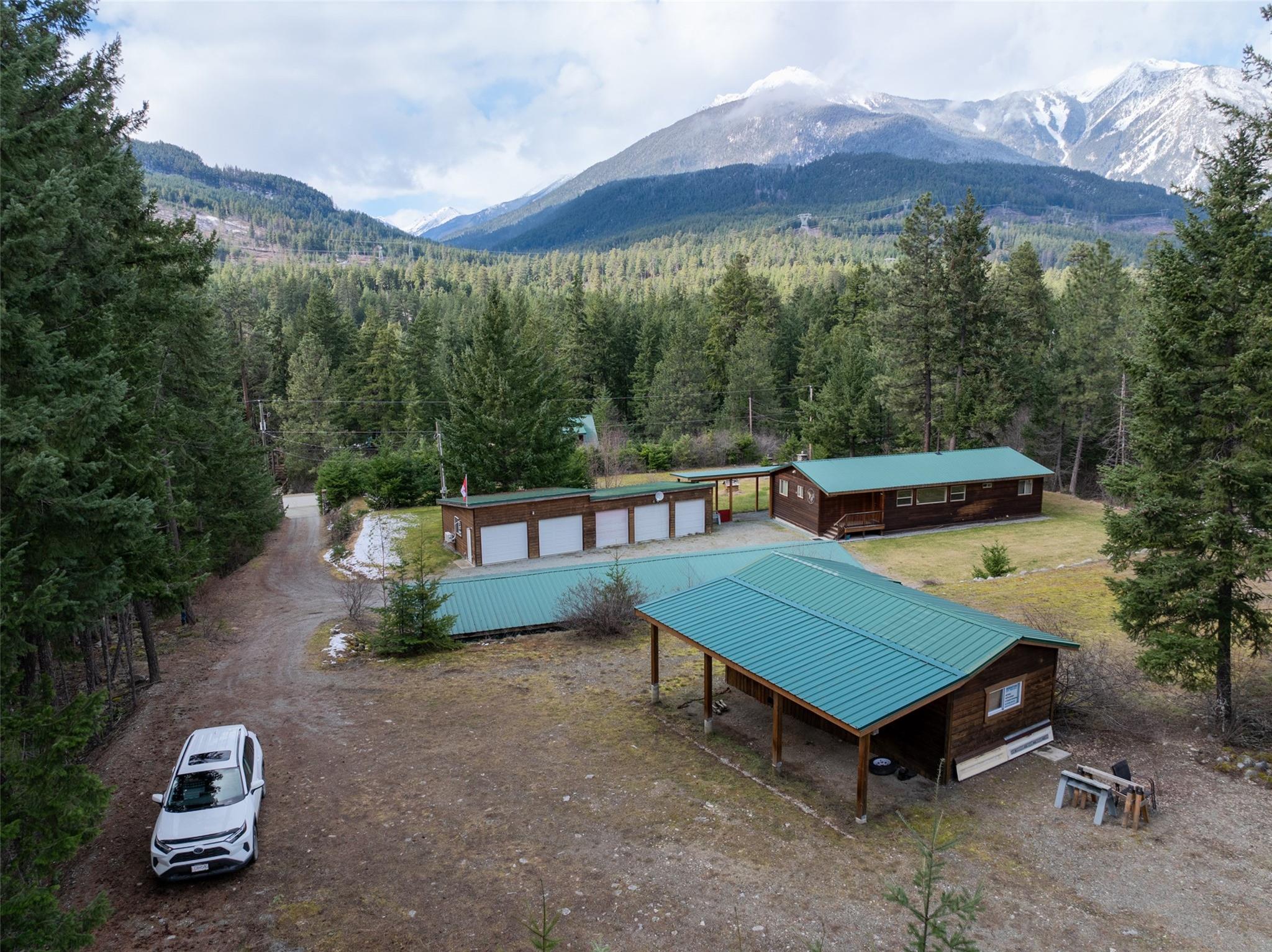 9660 Devine Street image 12