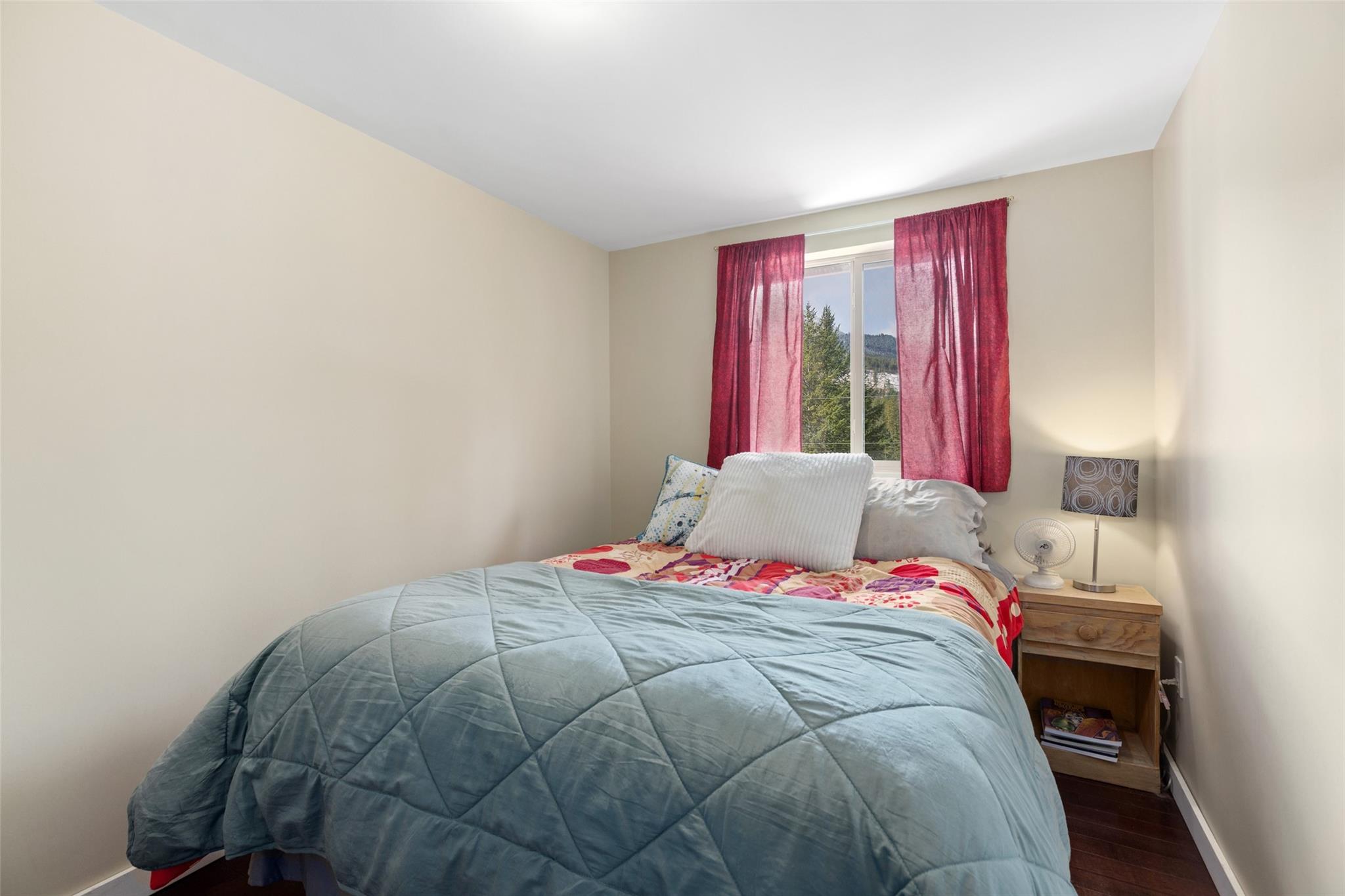 9660 Devine Street image 18