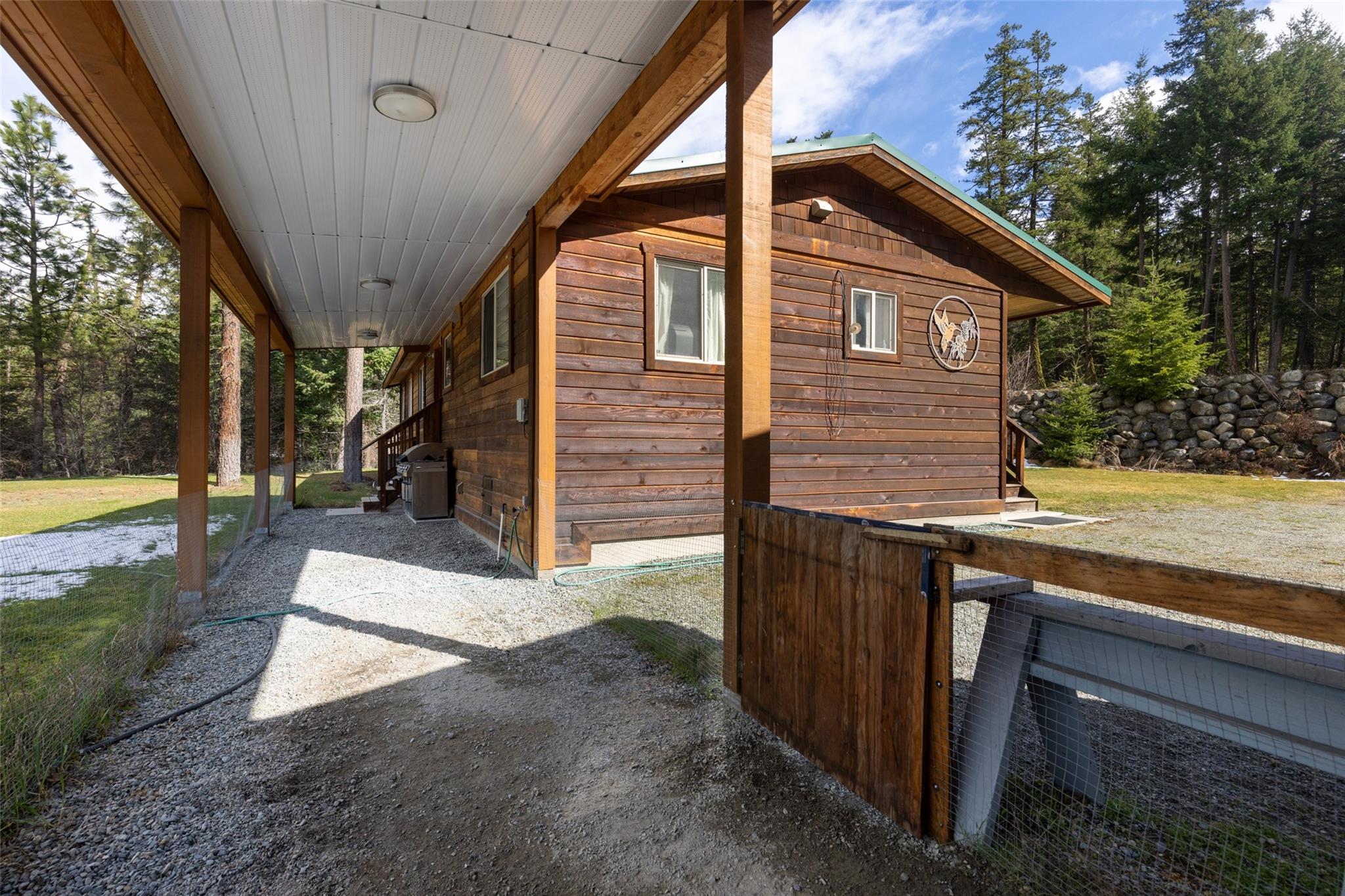 9660 Devine Street image 32