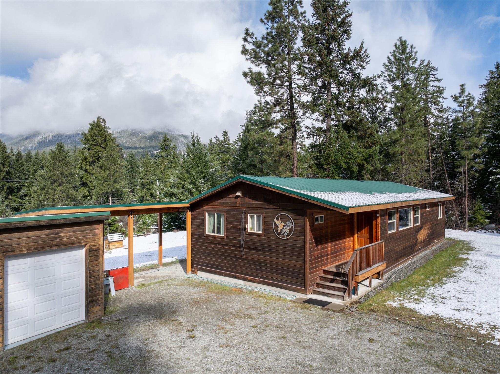 9660 Devine Street image 5