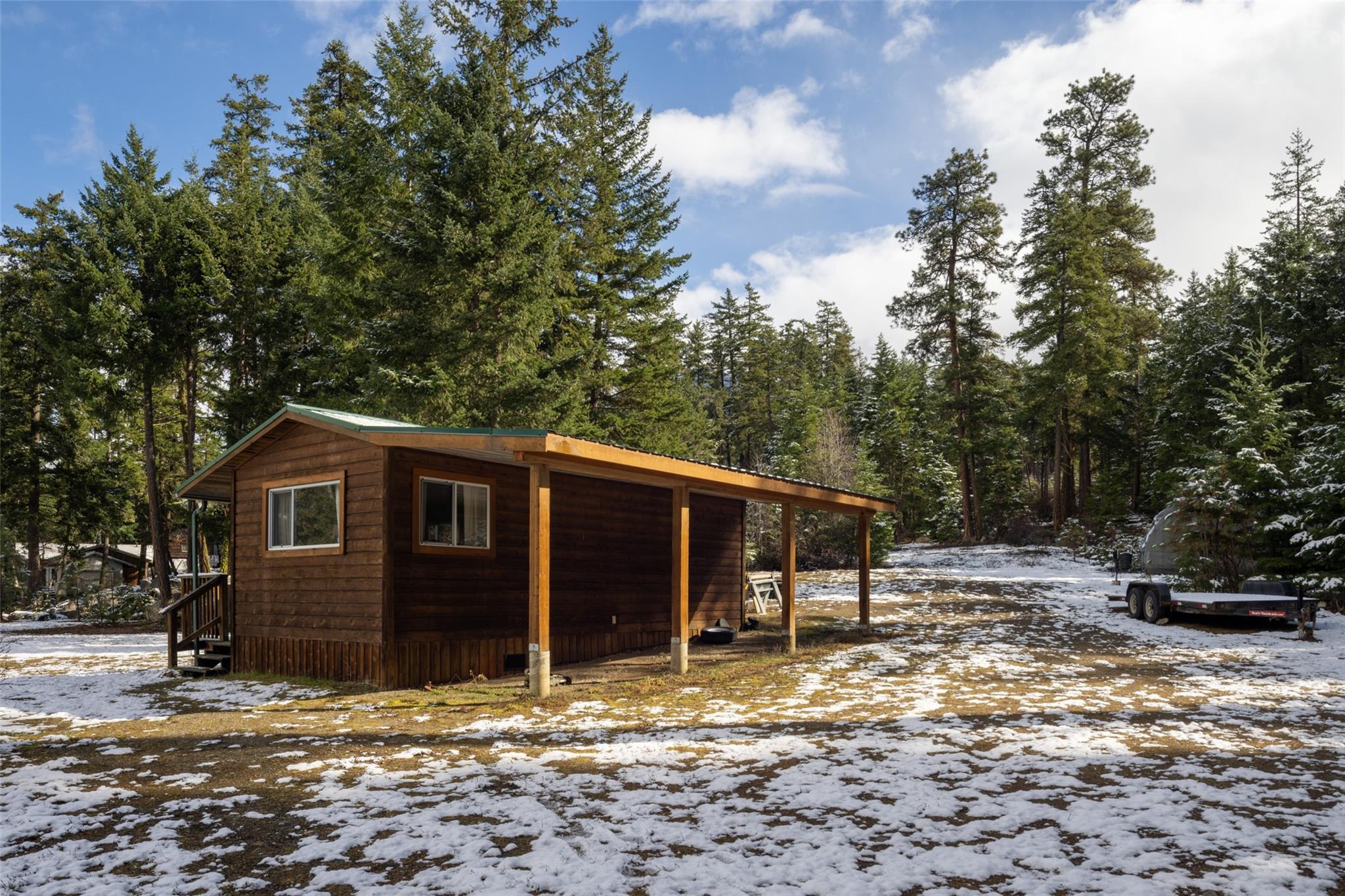 9660 Devine Street image 6