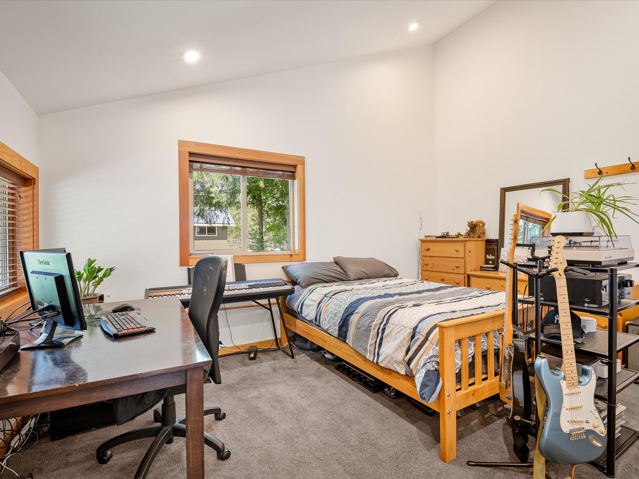 1470 Fraser Road image 20