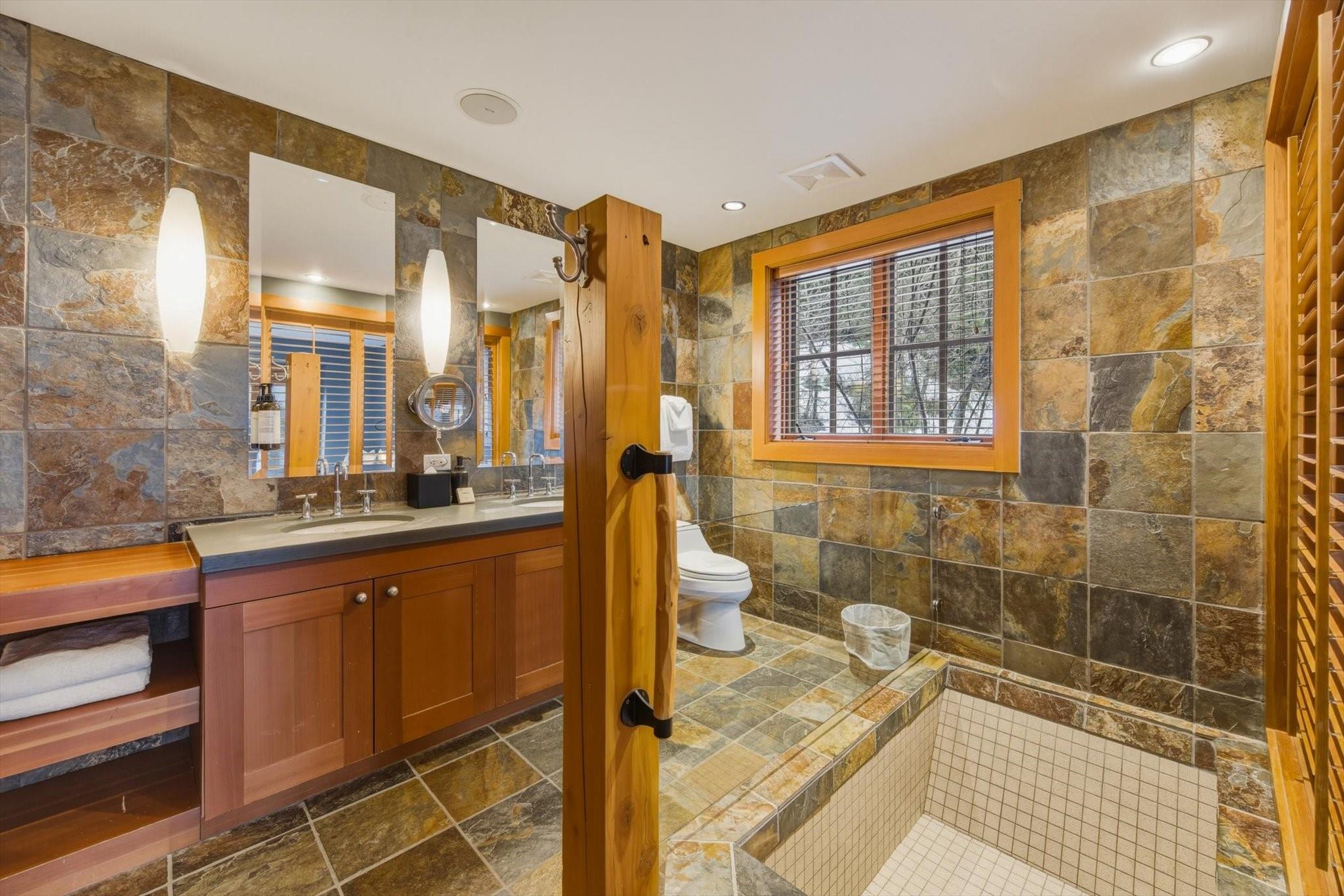 17H-2300 Nordic Drive image 13