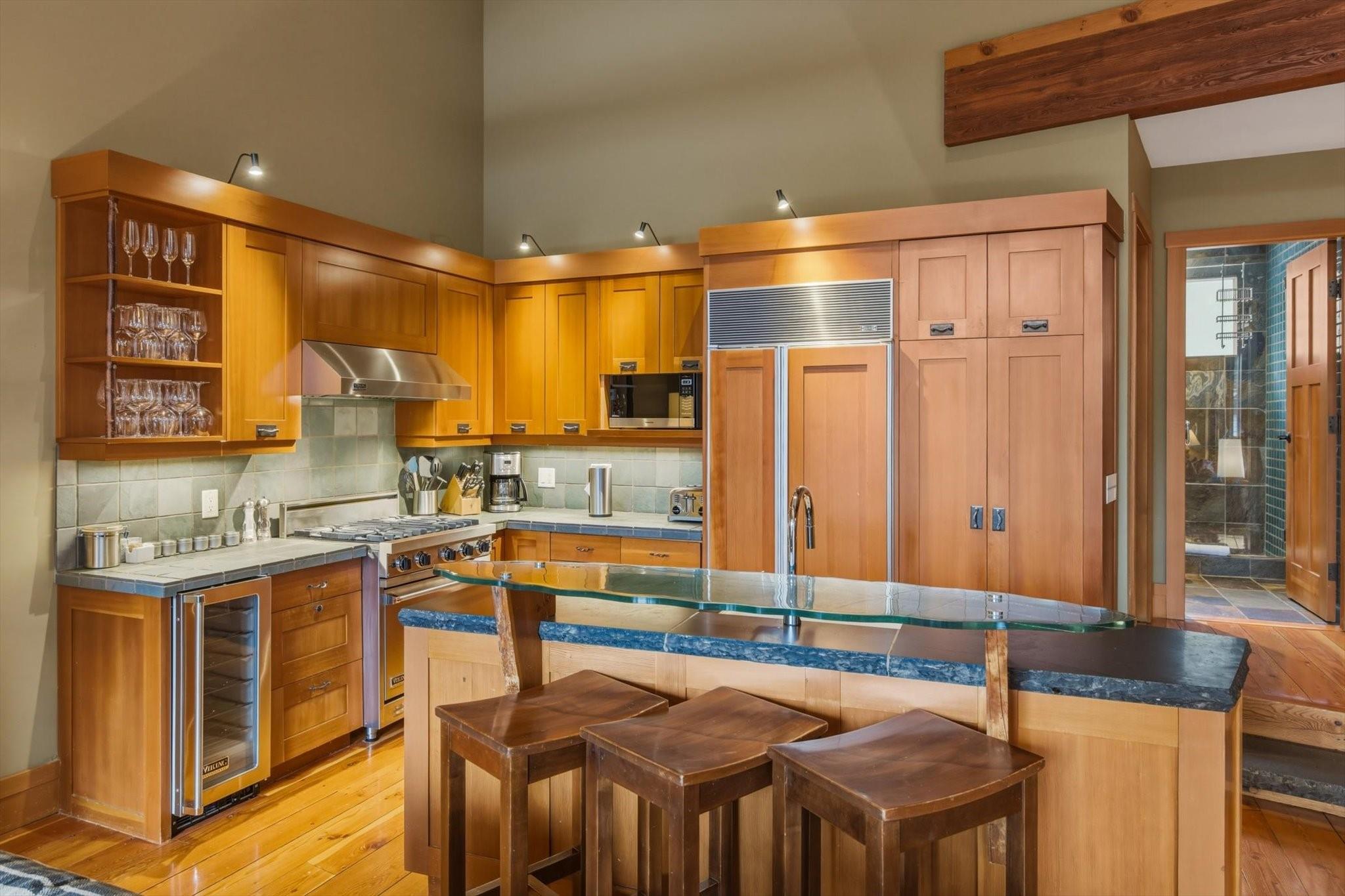 17H-2300 Nordic Drive image 5