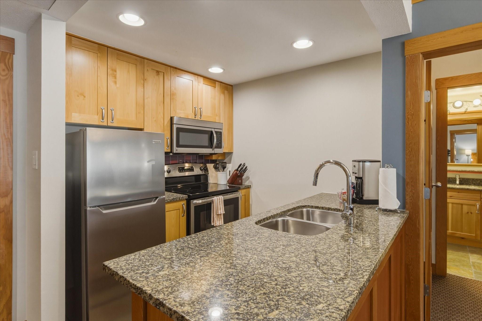 416C-2036 London Lane image 12