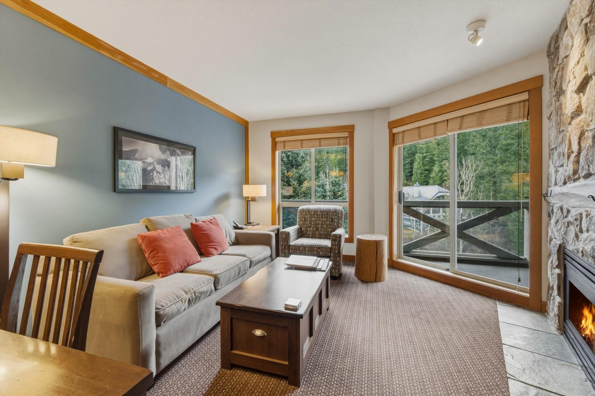 416C-2036 London Lane image 1