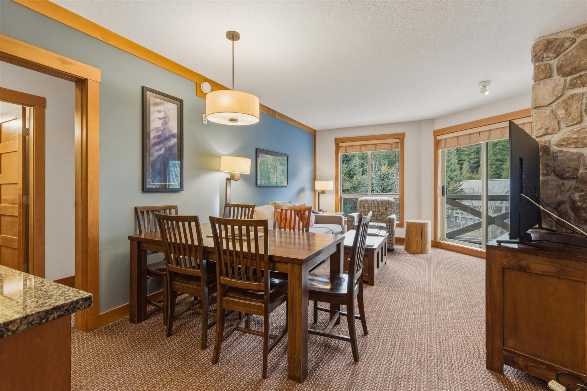 416C-2036 London Lane image 2