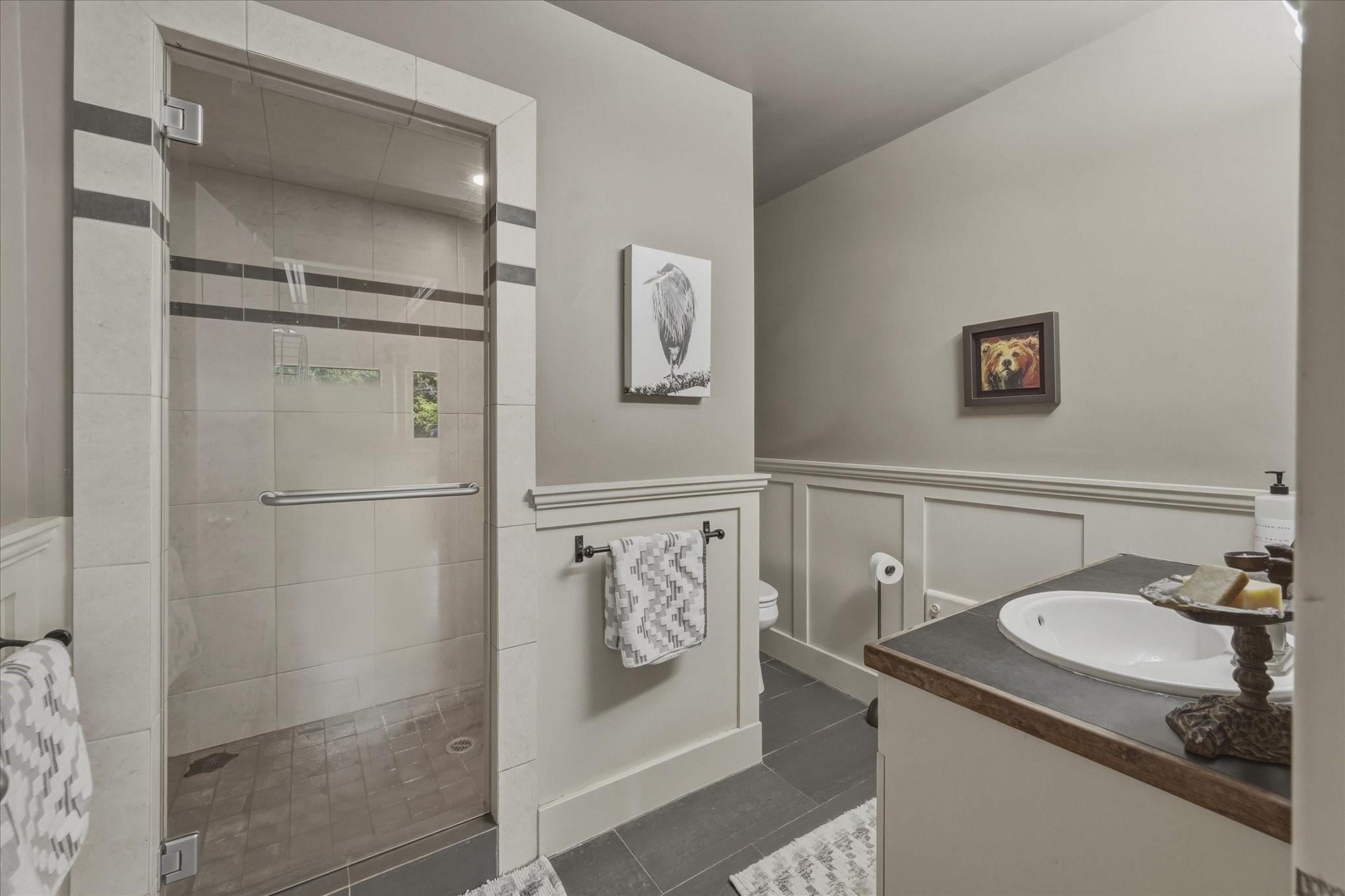 201-1400 Alpha Lake Road image 18