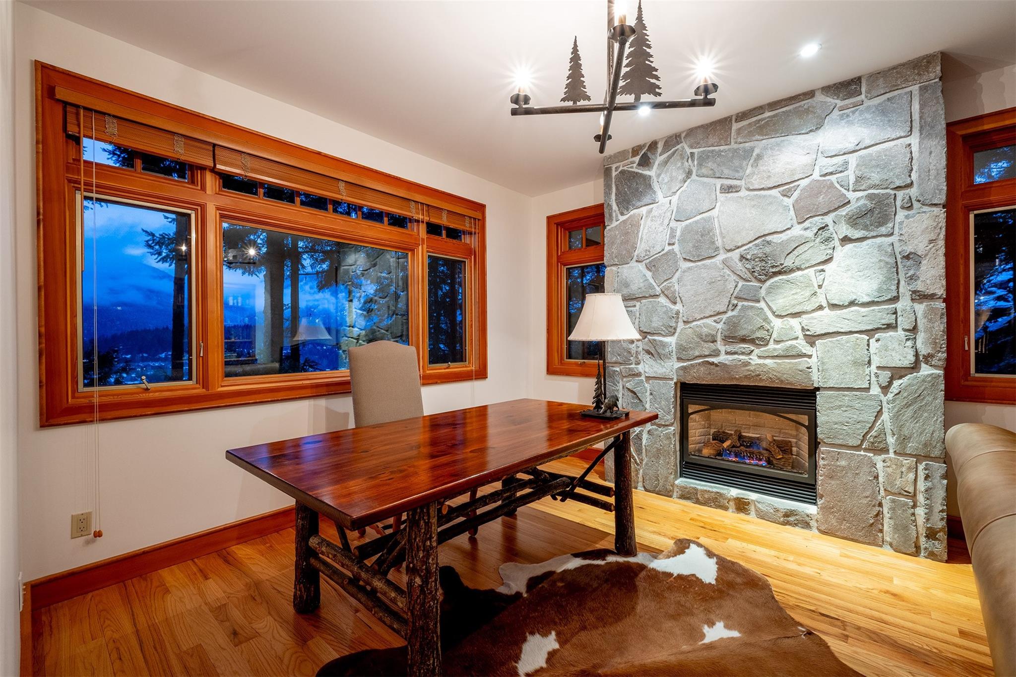 3826 Sunridge Drive image 12