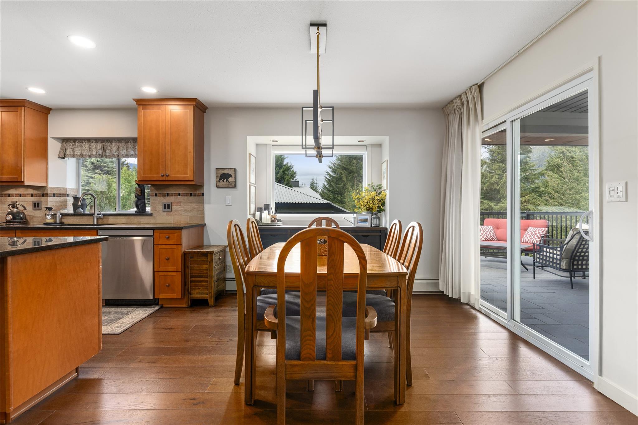 6266 Eagle Drive image 2
