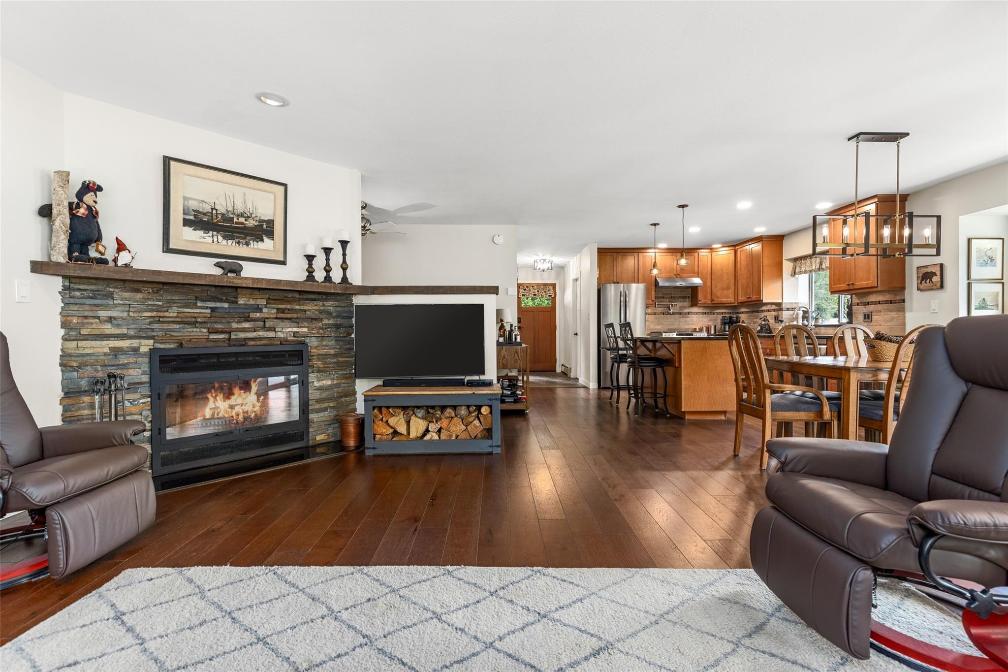 6266 Eagle Drive image 7