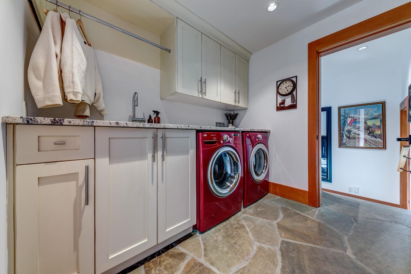 3205 Archibald Way image 30
