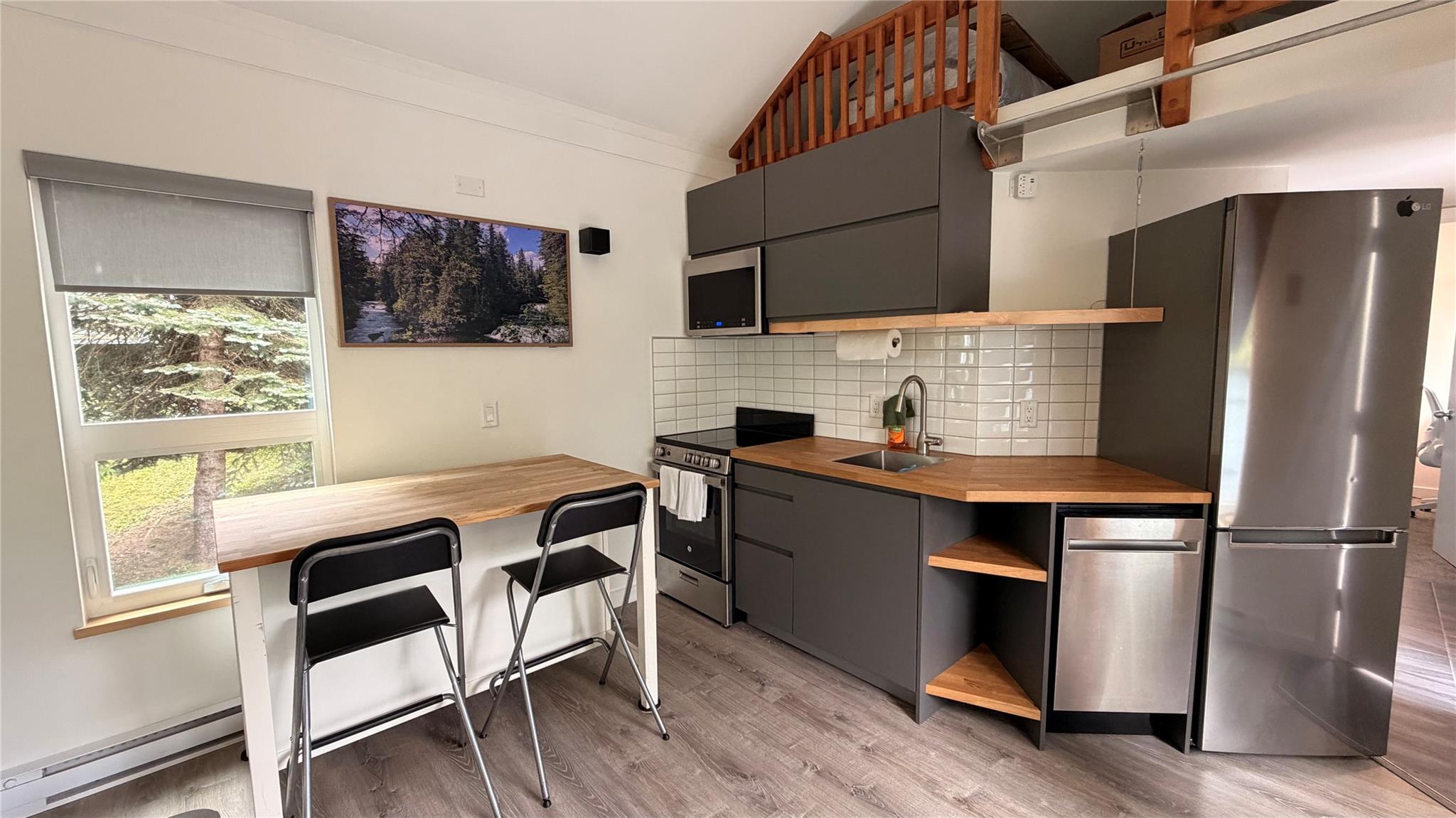 5-2138 Sarajevo Drive image 3