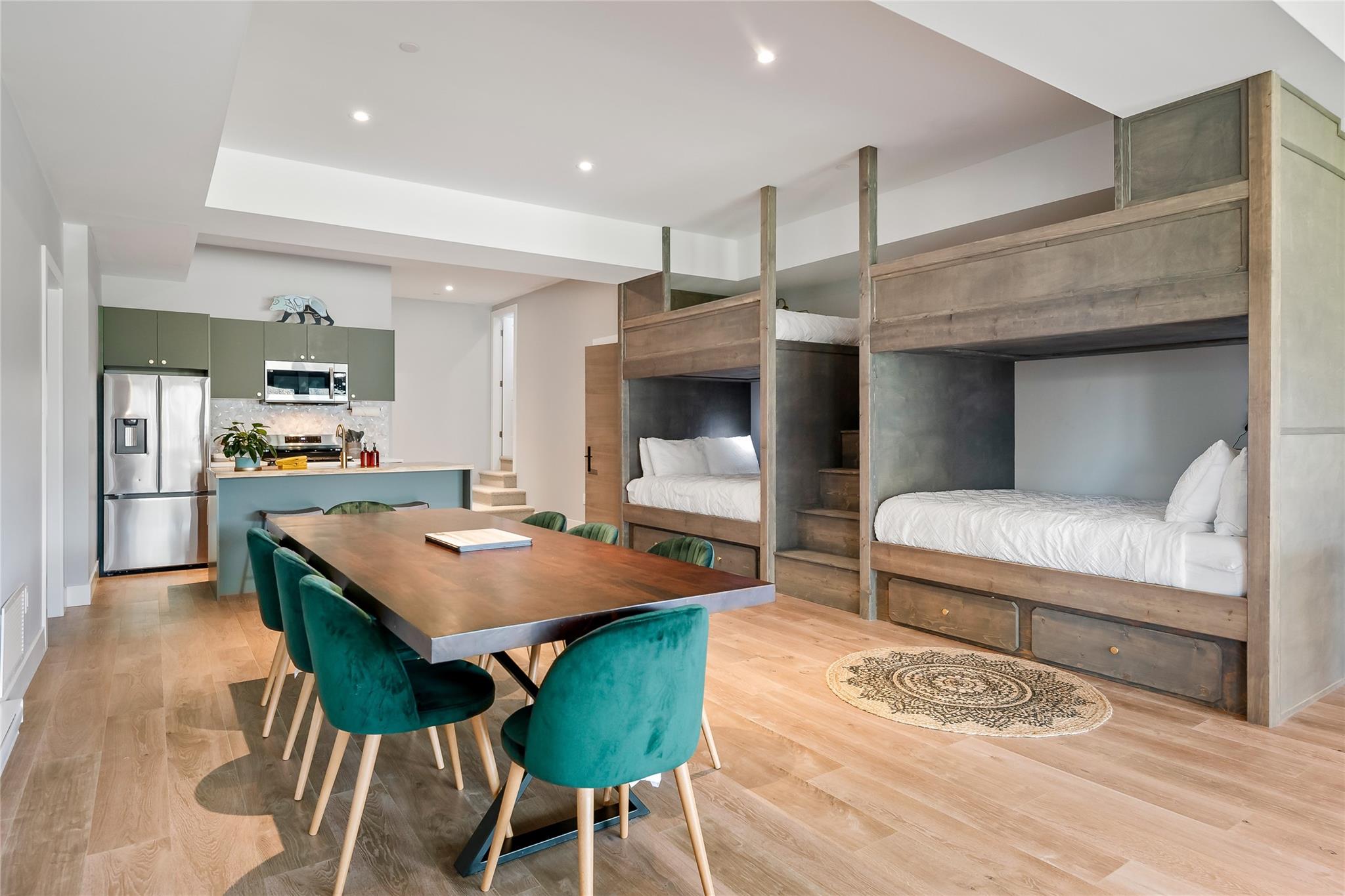 9292 Steller's Way image 22