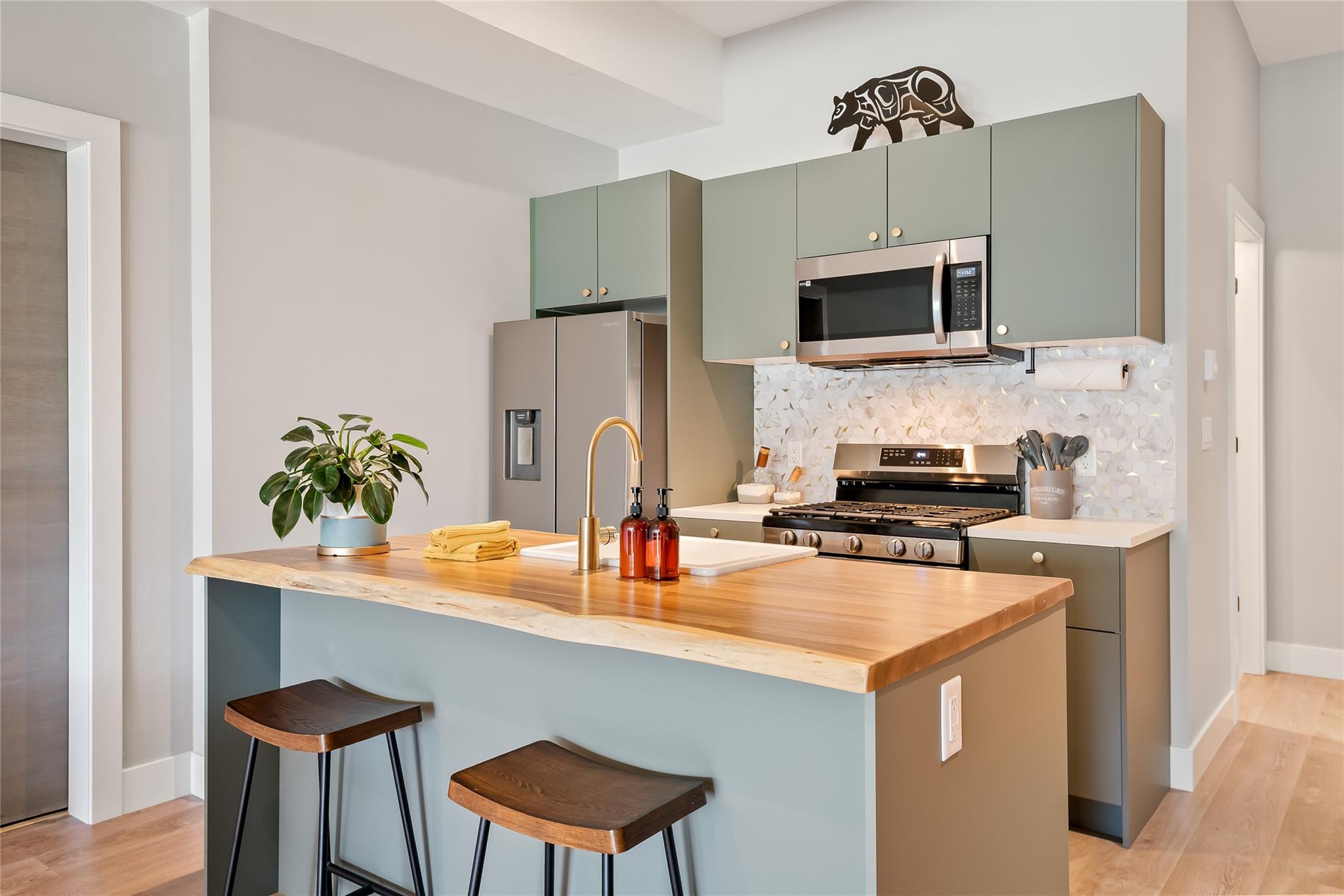 9292 Steller's Way image 24