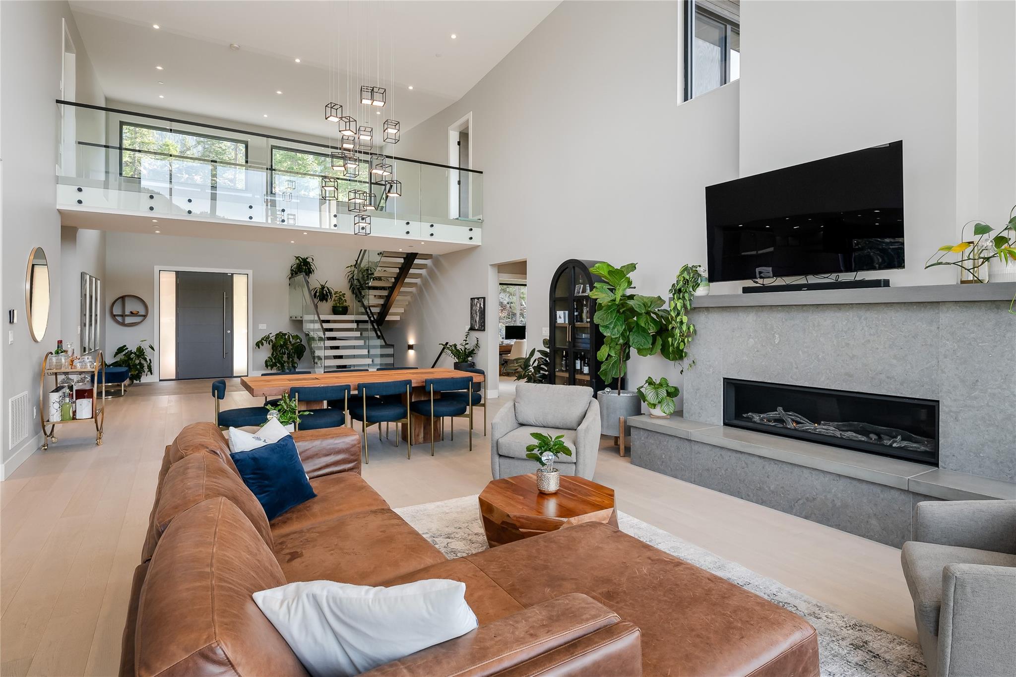 9292 Steller's Way image 3