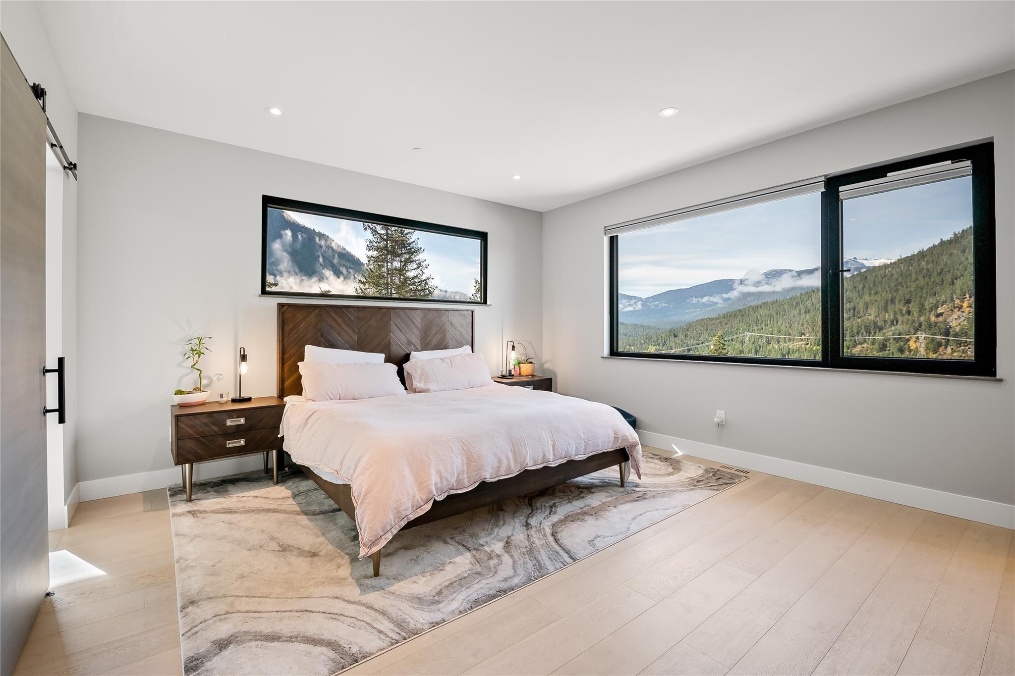 9292 Steller's Way image 7