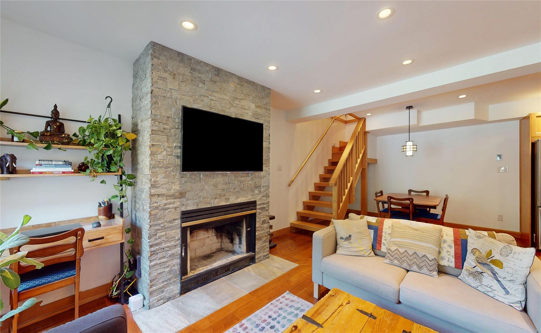 11-2556 Snowridge Crescent image 11
