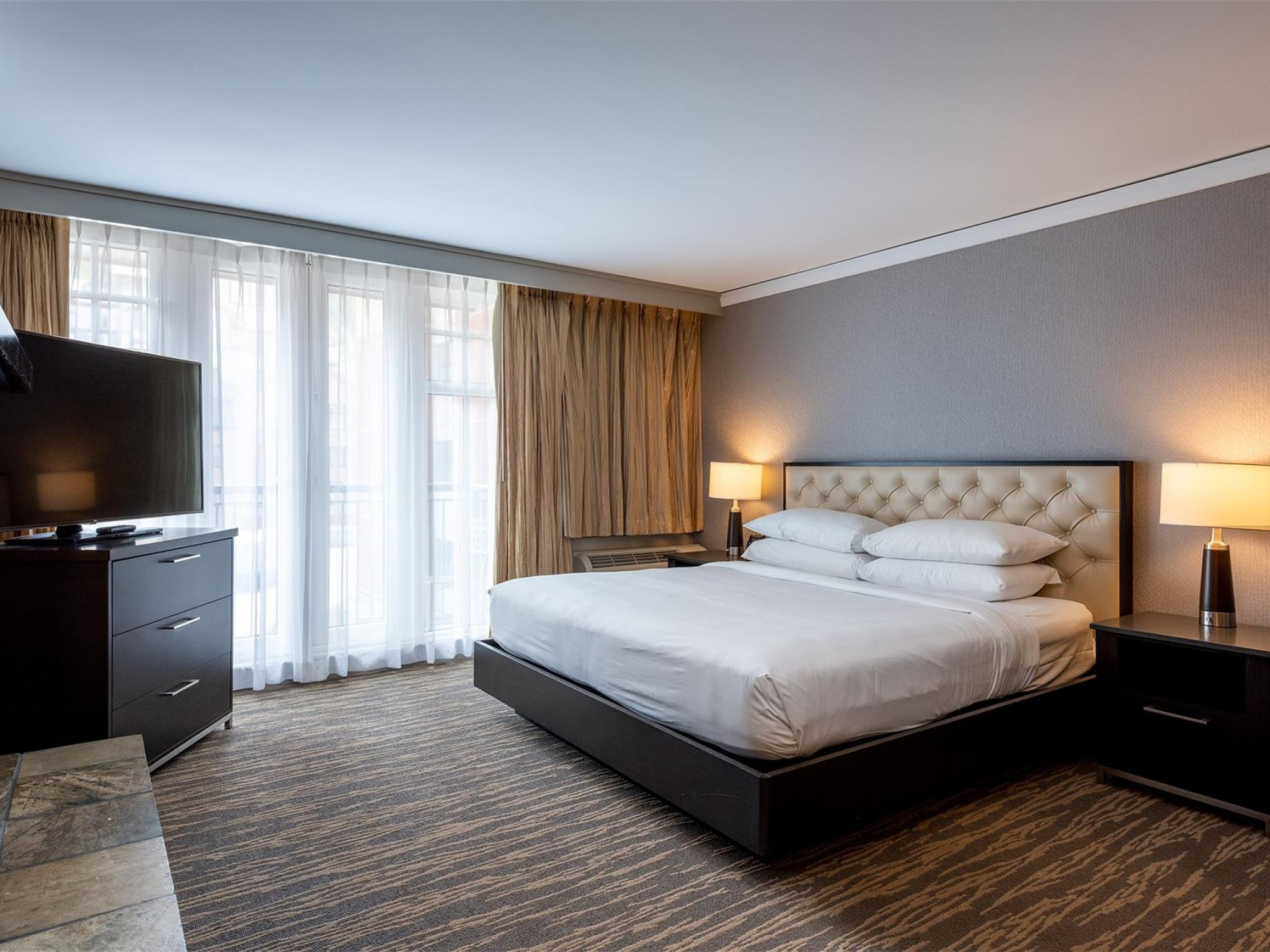 329/331-4050 Whistler Way image 2