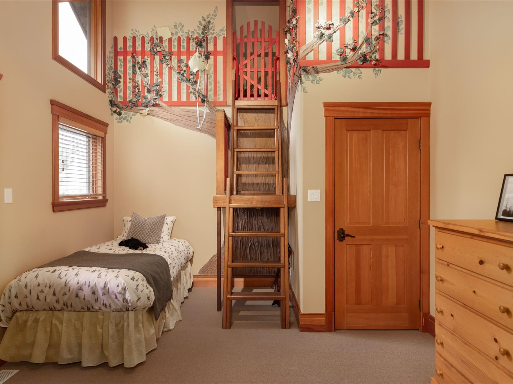 9612 Emerald Drive image 22