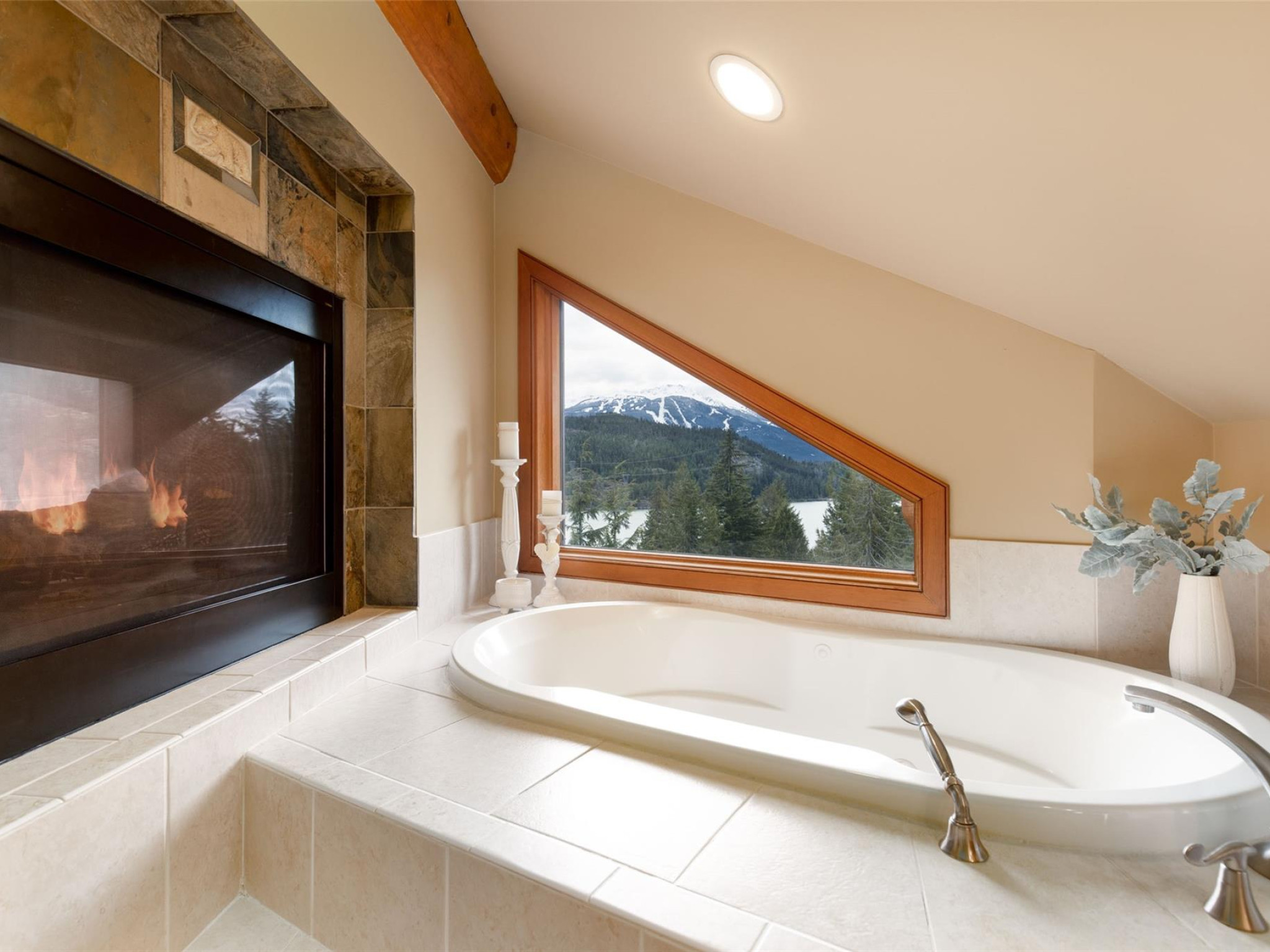 9612 Emerald Drive image 27