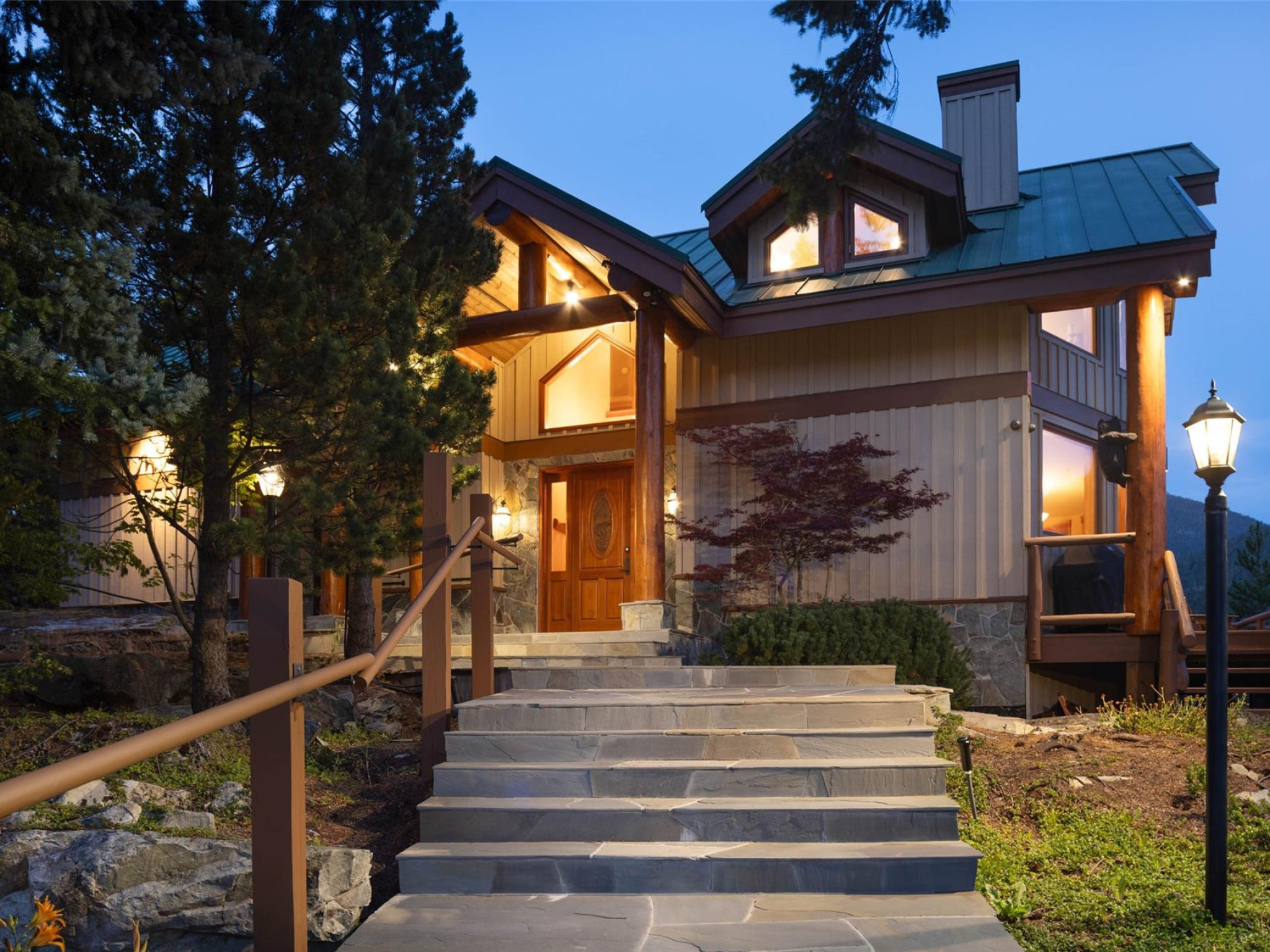 9612 Emerald Drive image 2