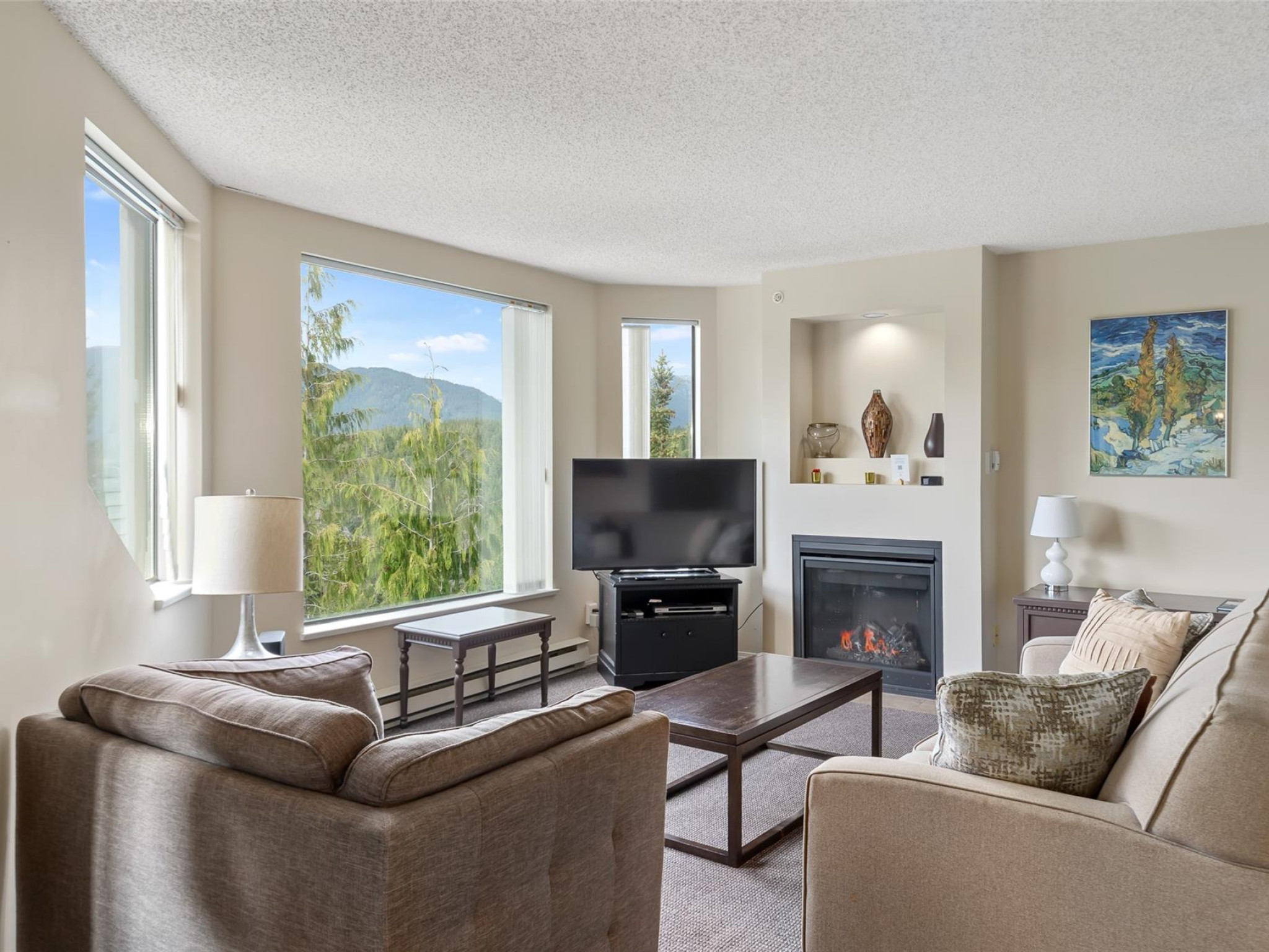 506-4809 Spearhead Drive image 2