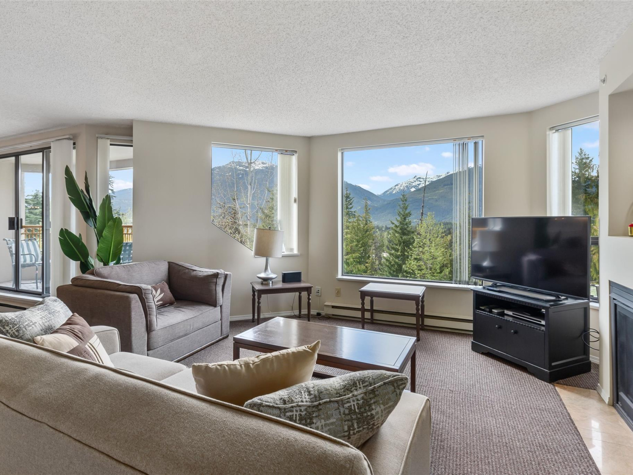 506-4809 Spearhead Drive image 4