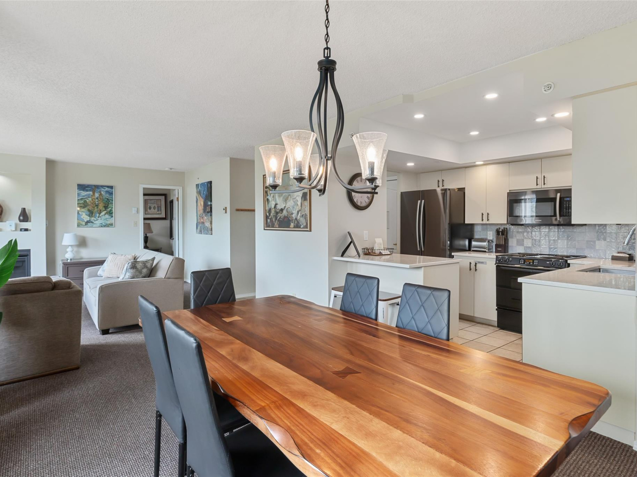 506-4809 Spearhead Drive image 5