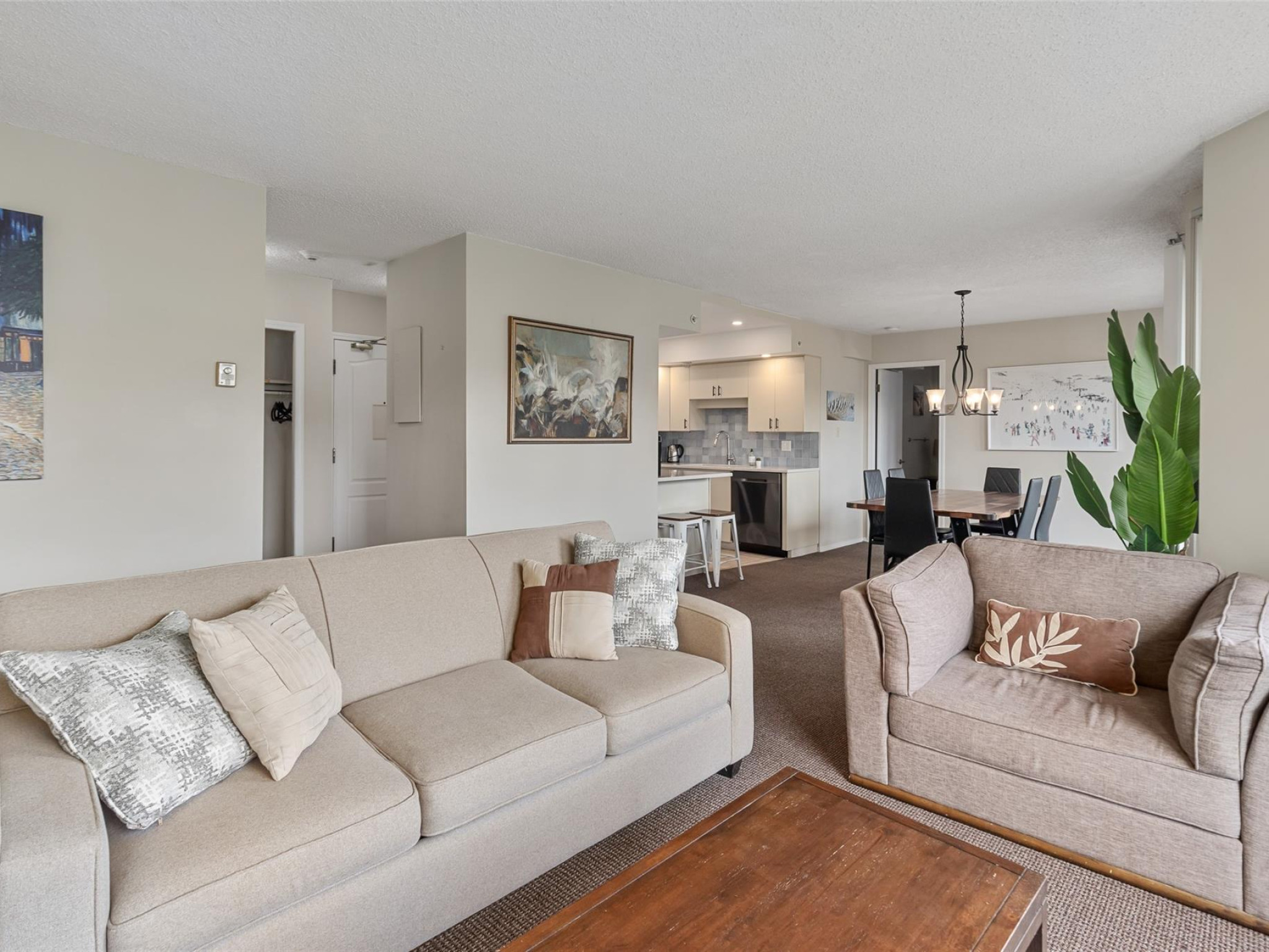 506-4809 Spearhead Drive image 7