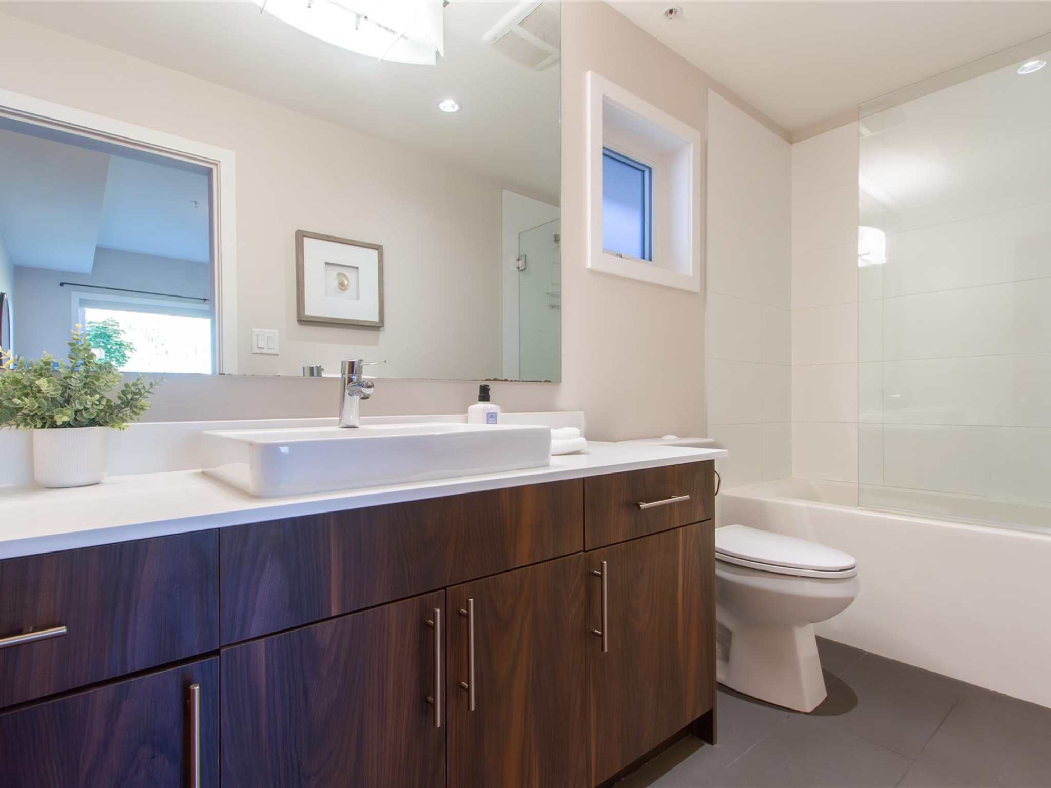 205-1025 Legacy Way image 12