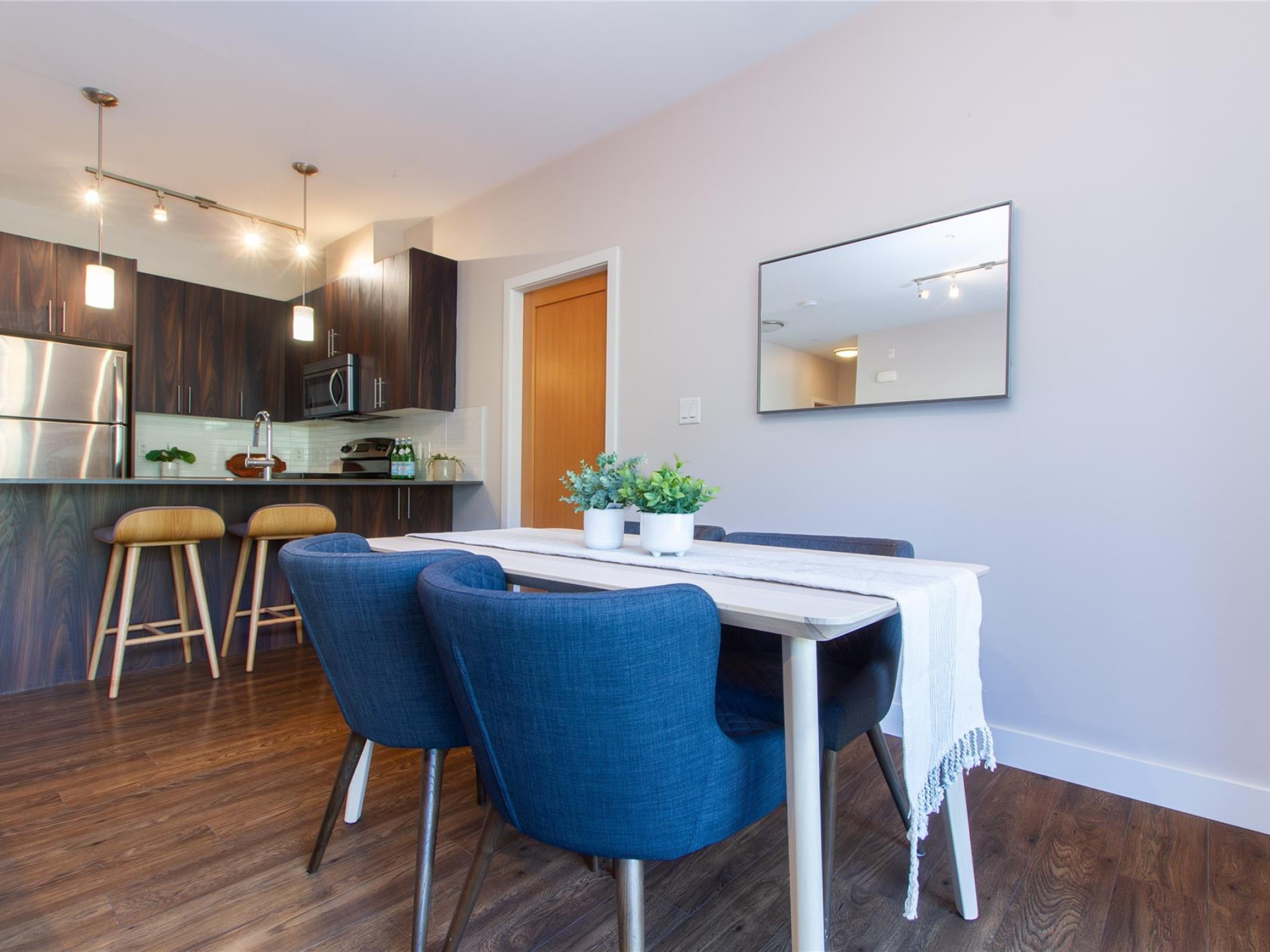 205-1025 Legacy Way image 3