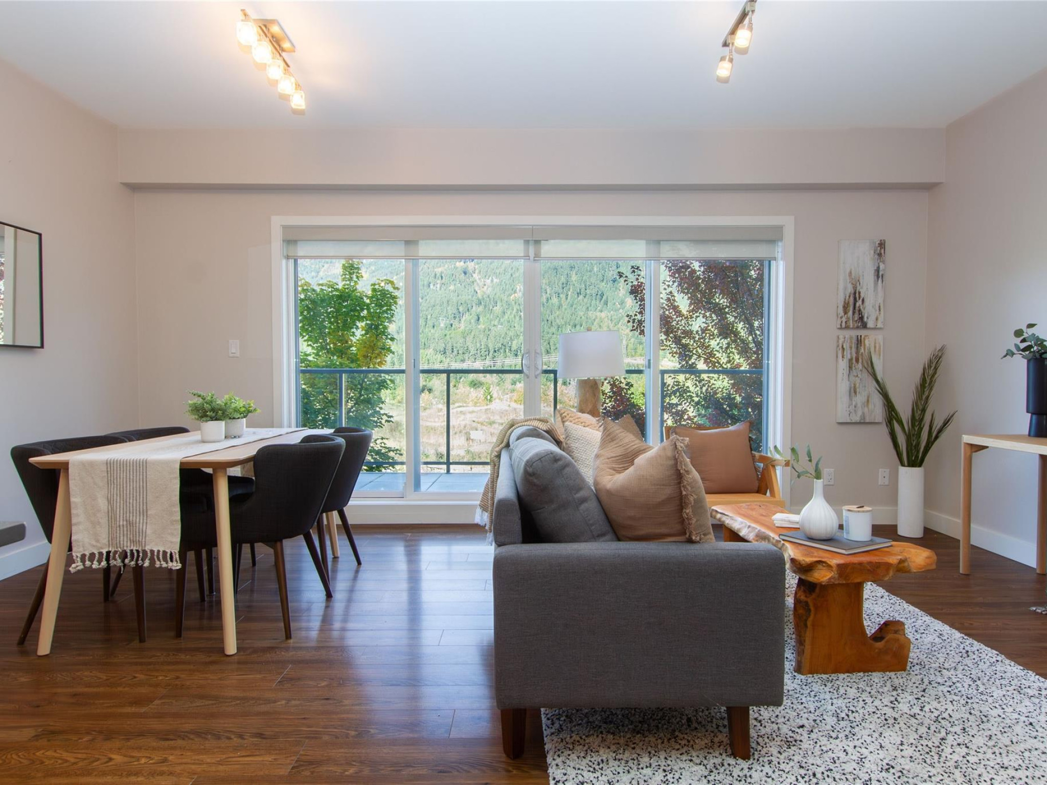 205-1025 Legacy Way image 6