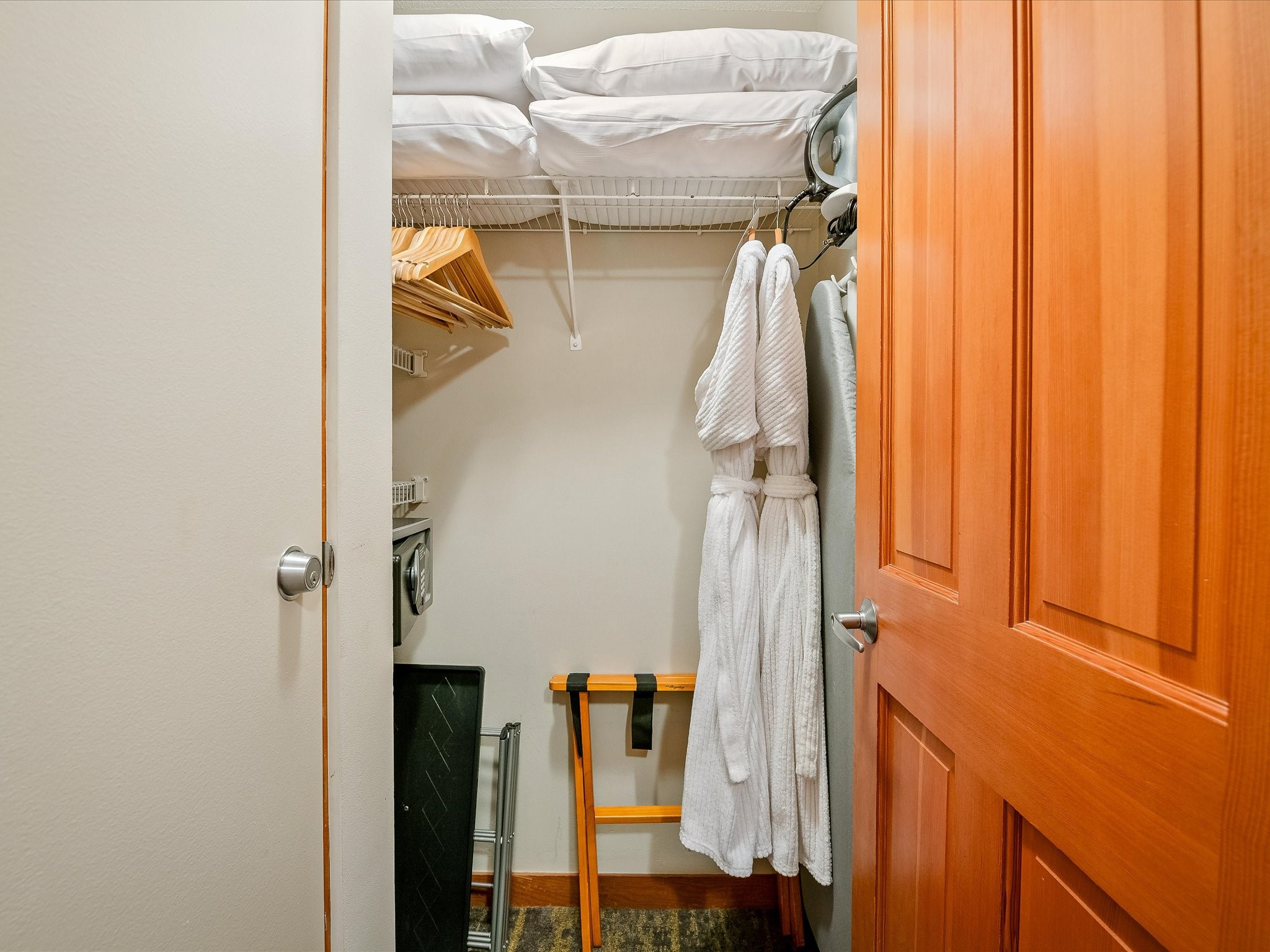 608-4320 Sundial Crescent image 13