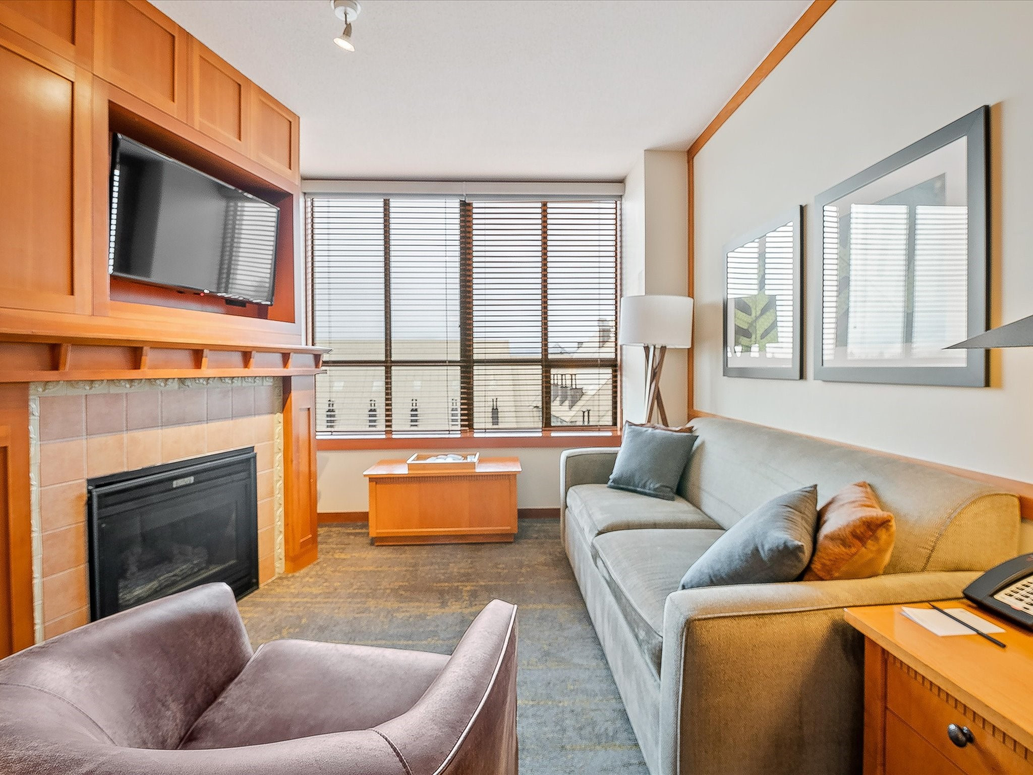 608-4320 Sundial Crescent image 2