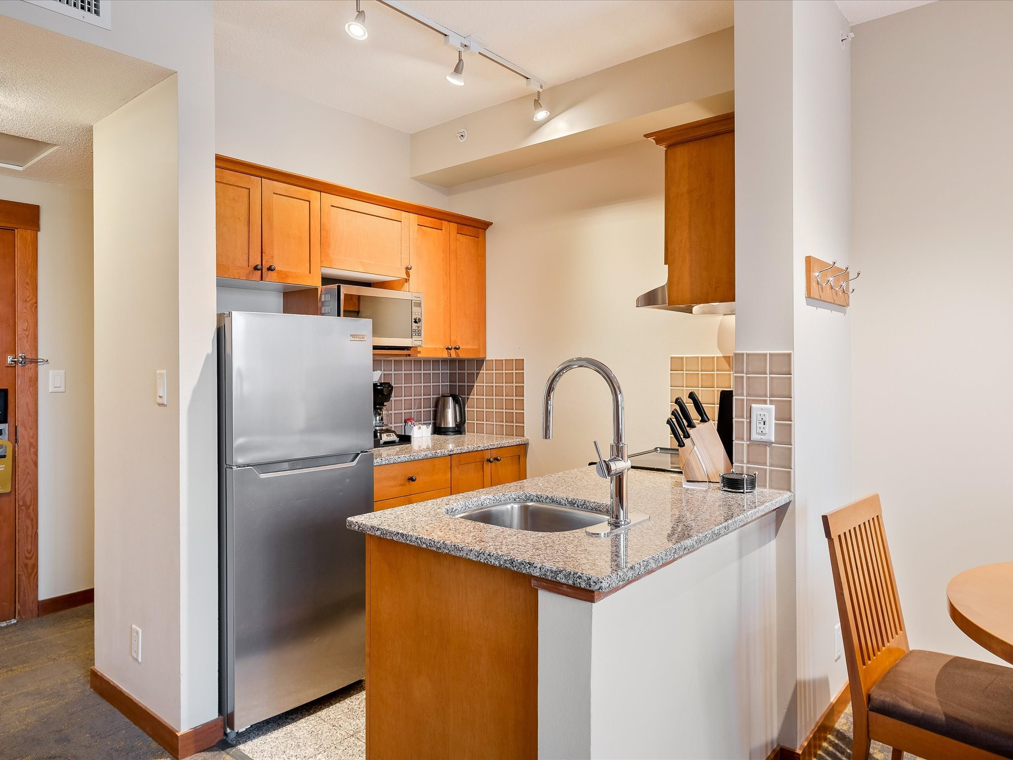 608-4320 Sundial Crescent image 5