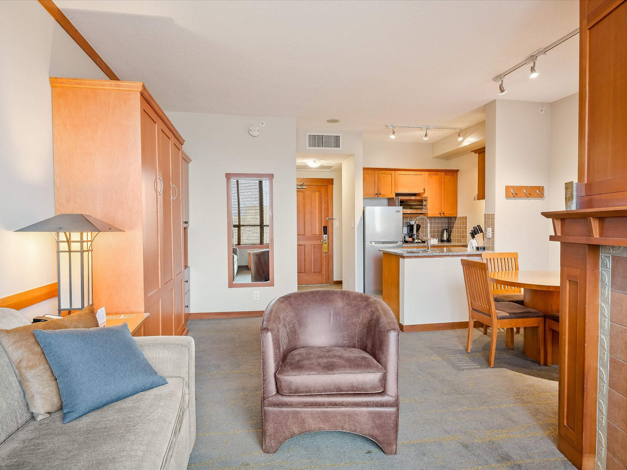 608-4320 Sundial Crescent image 7